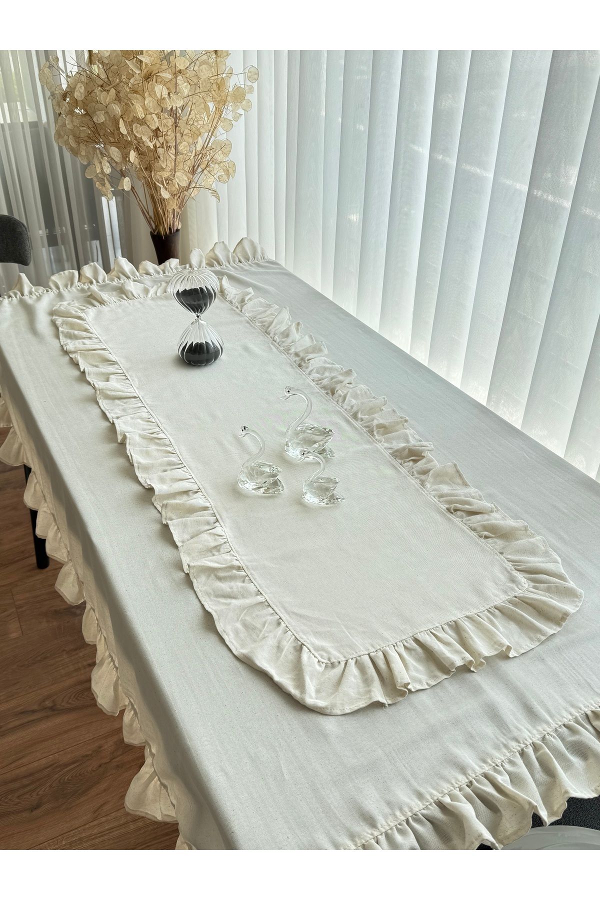 ARS DT Düz Keten Vintage Fırfırlı Masa Örtüsü ve 40x120cm Runner Takımı