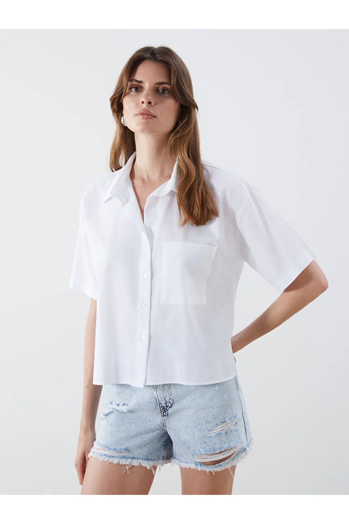 LC Waikiki LCW Vision Ekru Crop Keten Karışımlı Kadın Gömlek