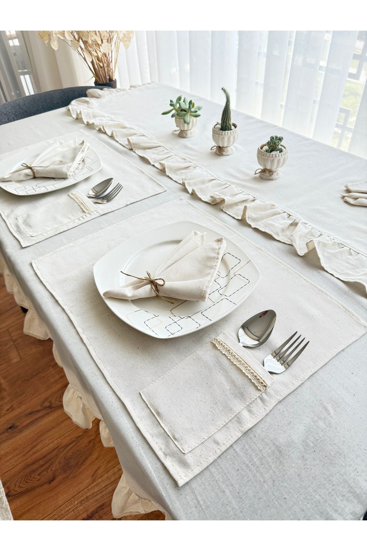ARS DT Doğal Keten Görünümlü 40x80cm Fırfırlı Runner ve 6 Parça Dantelli Cepli AMERİKAN Servis