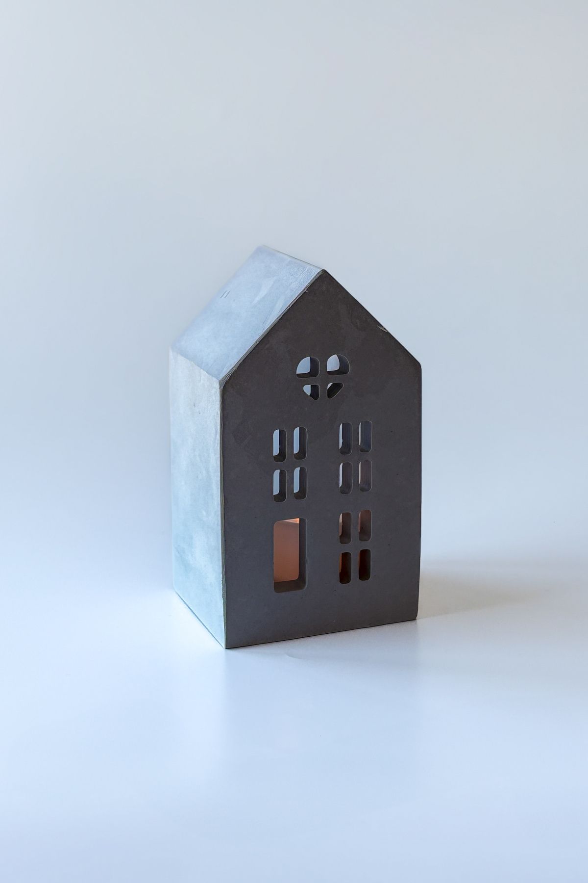 Saatistan Gri Renkli Ev Tealight Mumluk, Şık ve Kullanışlı Dekoratif Aksesuar