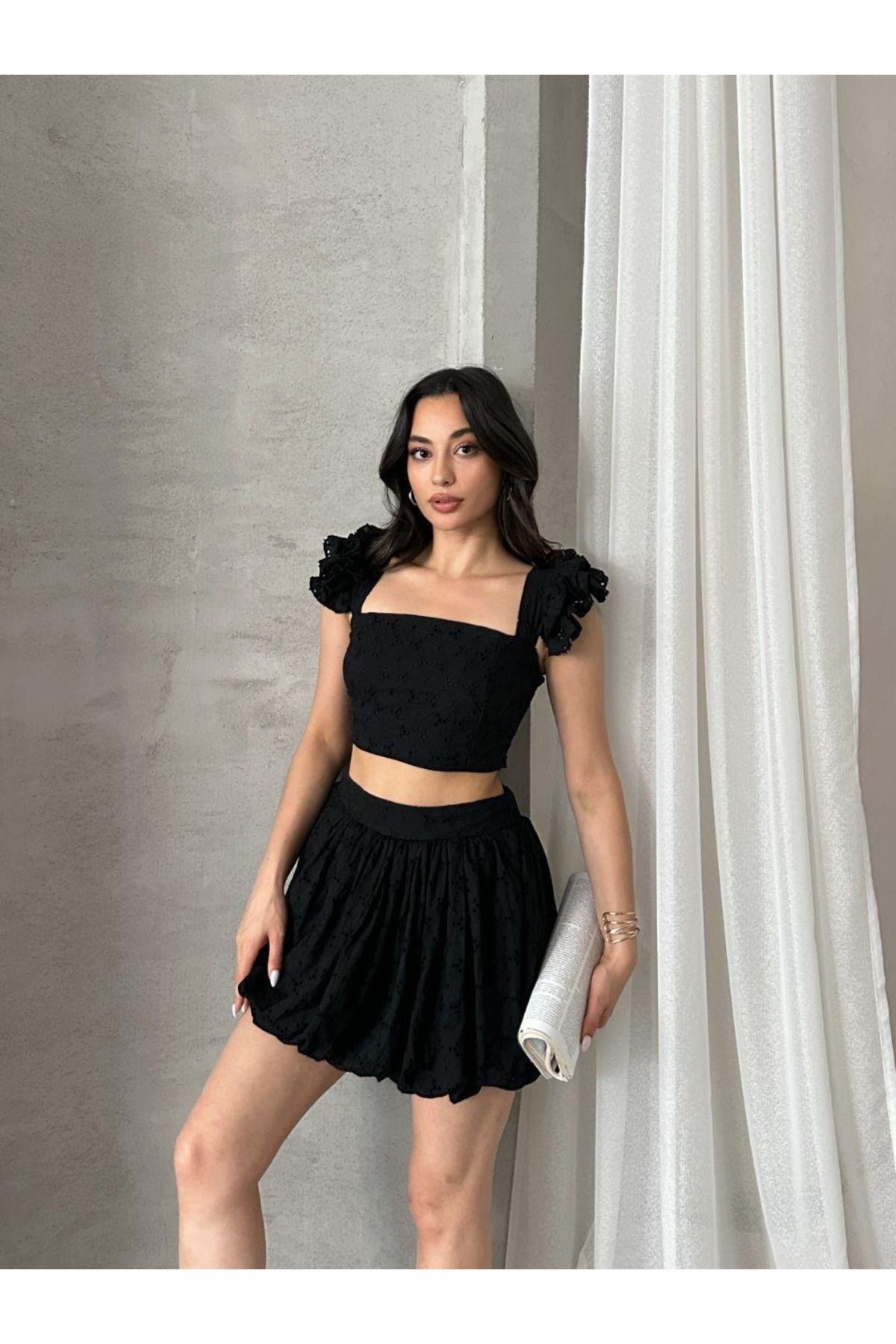 Ekim Store Fisto Detay Dantelli Bluz Şort Etek İkili Takım