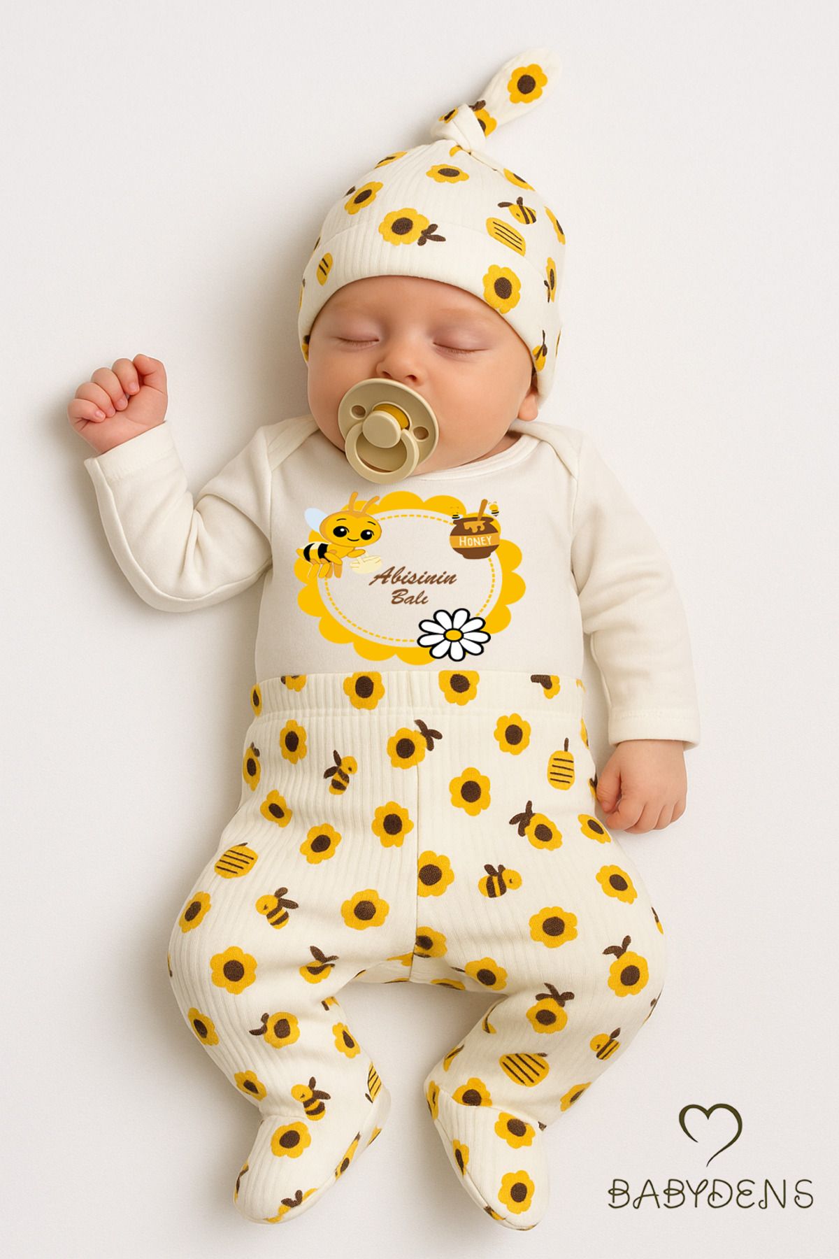 BABYDEN'S Abisinin Balı Yazılı 3’lü Yenidoğan Takımı Arı Desenli Patikli Alt,bere,çıtçıtlı Uzun Kollu Body Set