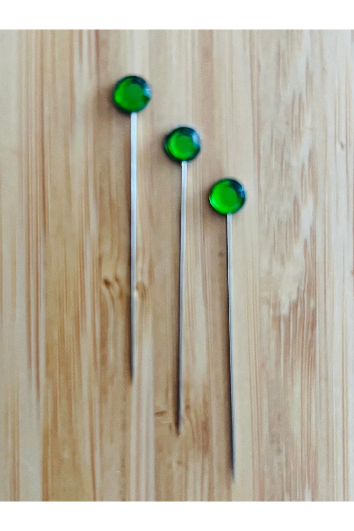 Öztürk Taşlı Şal Eşarp İğnesi. 38mm. 3'lü Paket. Yeşil.