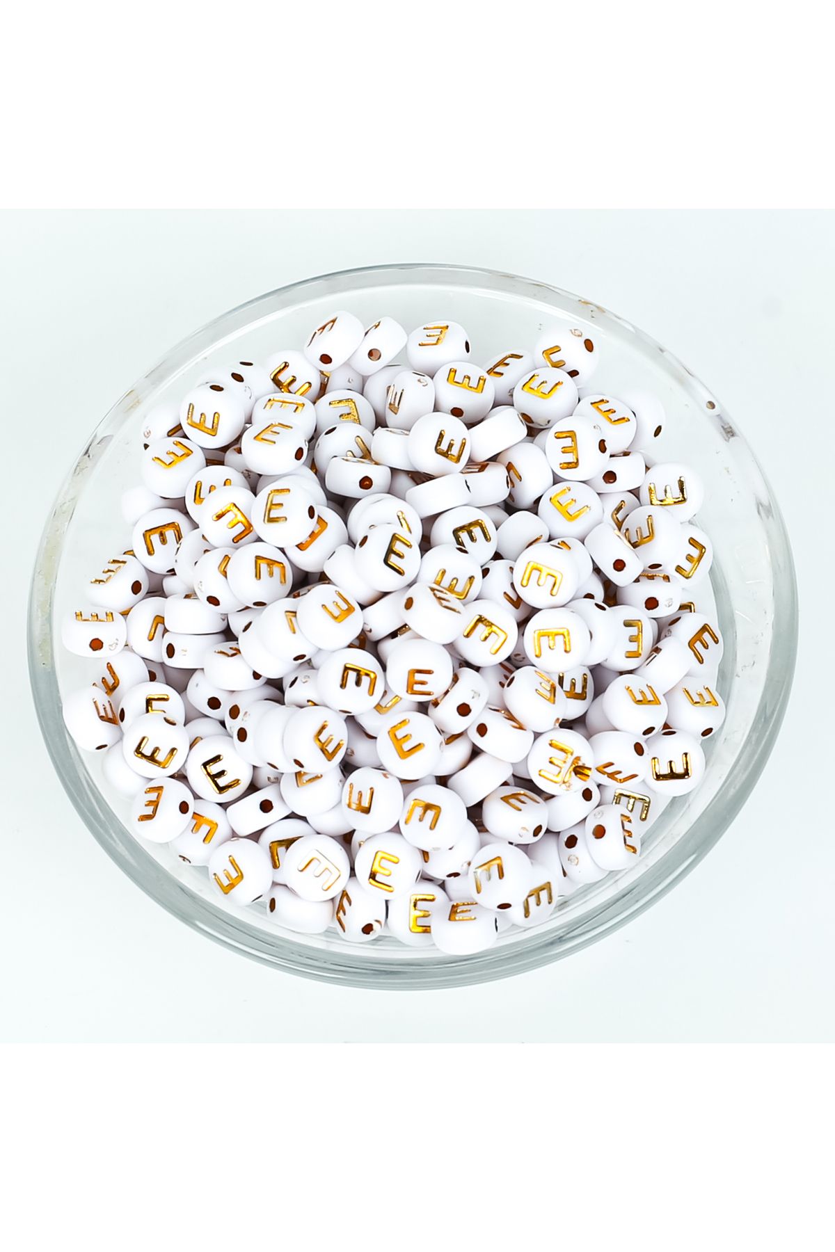 yfhobi 10 Gram- Sadece E Harfi, 7 Mm Yassı Harf Boncuk, Beyaz Üzeri Gold. ( 10 gr - 70-75 Adet ) Harf-34
