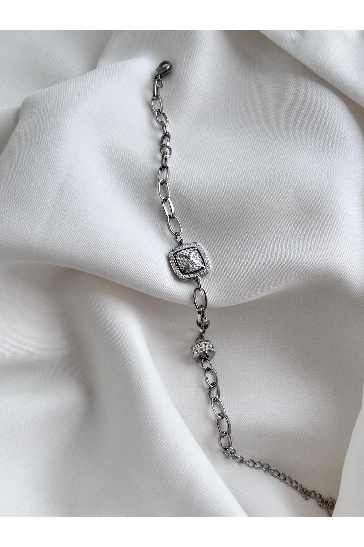 Bellamy Jewelry Caterra Baget Taş Bileklik - Gold