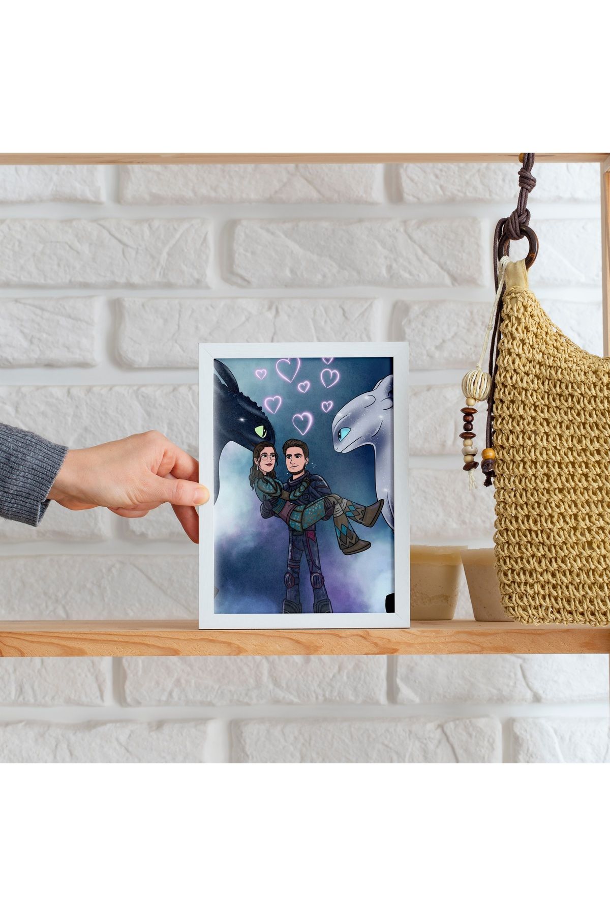 ÇELİKLER HEDİYE Kişiye Özel Karikatür Çerçeve – Fotoğraftan Hazırlanan Hediye Tablo