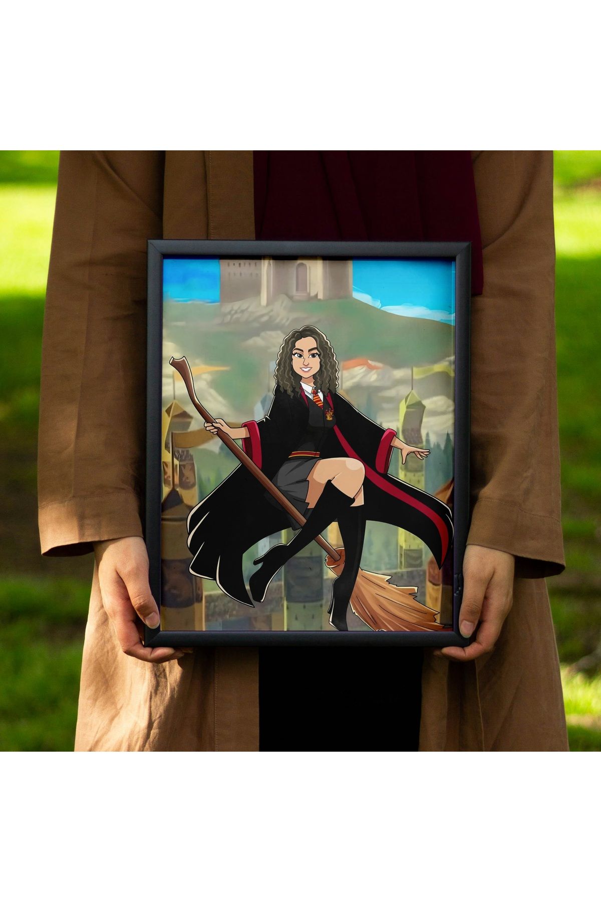 ÇELİKLER HEDİYE Kişiye Özel Karikatür Çerçeve – Fotoğraftan Hazırlanan Hediye Tablo