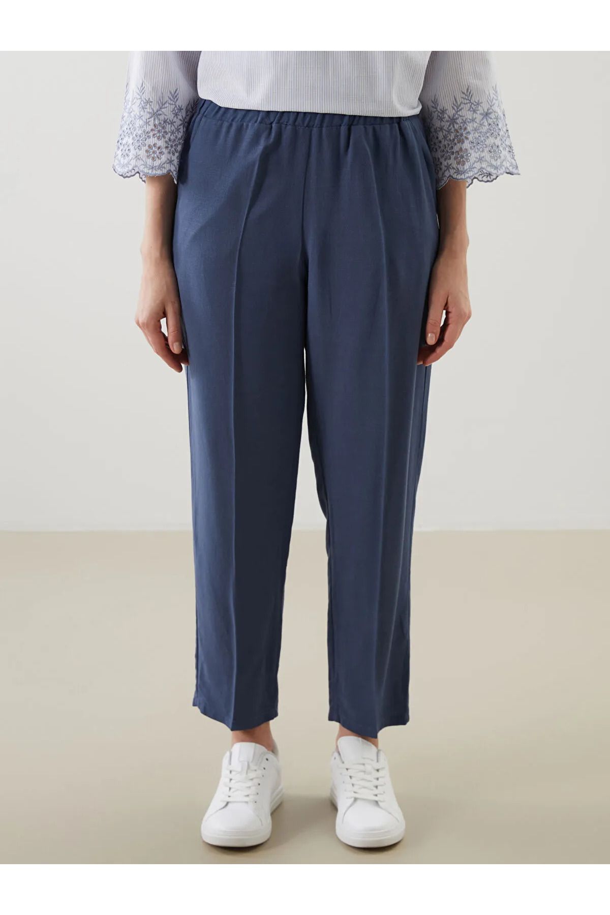LC Waikiki-Pantaloni de damă în amestec de in cu talie elastică 4