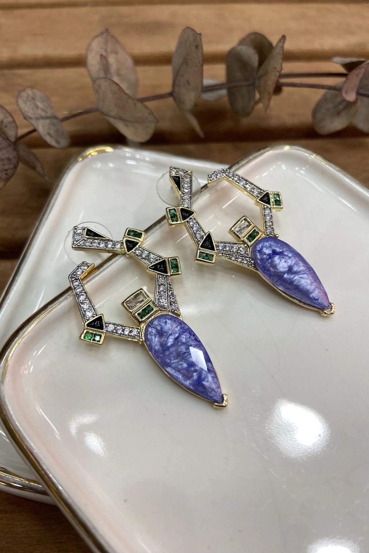 AURA ATELIER 14K Altın Kaplama Altı Mor Taşlı Tasarım Küpe