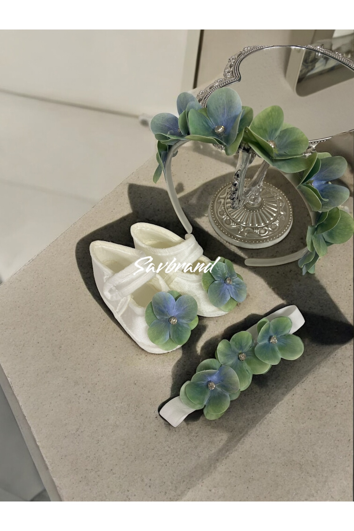 SavBrand Anne Tacı, Bebek Patik ve Bandana 3'lü Özel Set fotoğrafı 6 (önizleme)