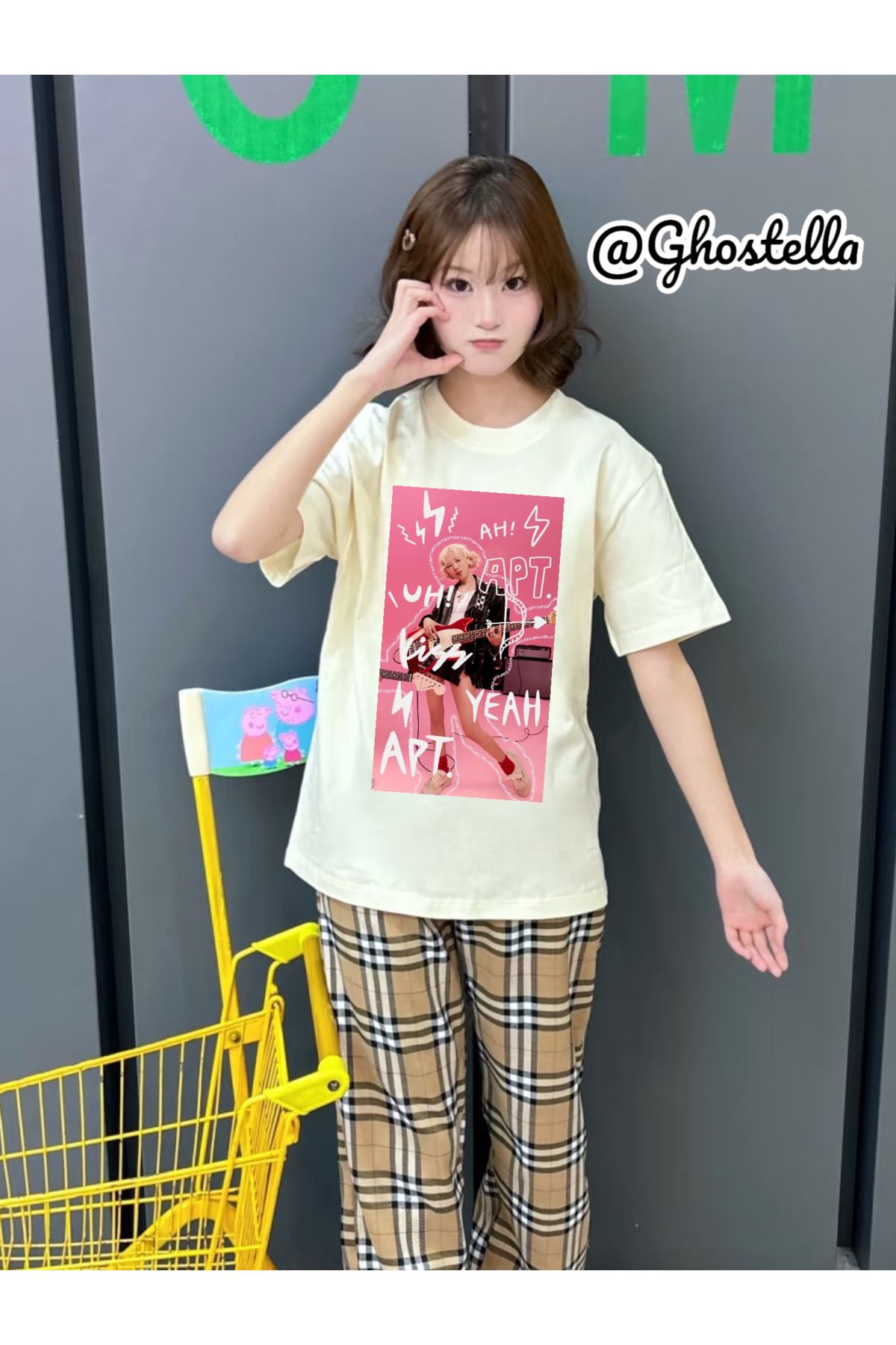 Minga London Bej Rose Apt Apt Baskılı Oversize Unisex Tshirt -Ghostella