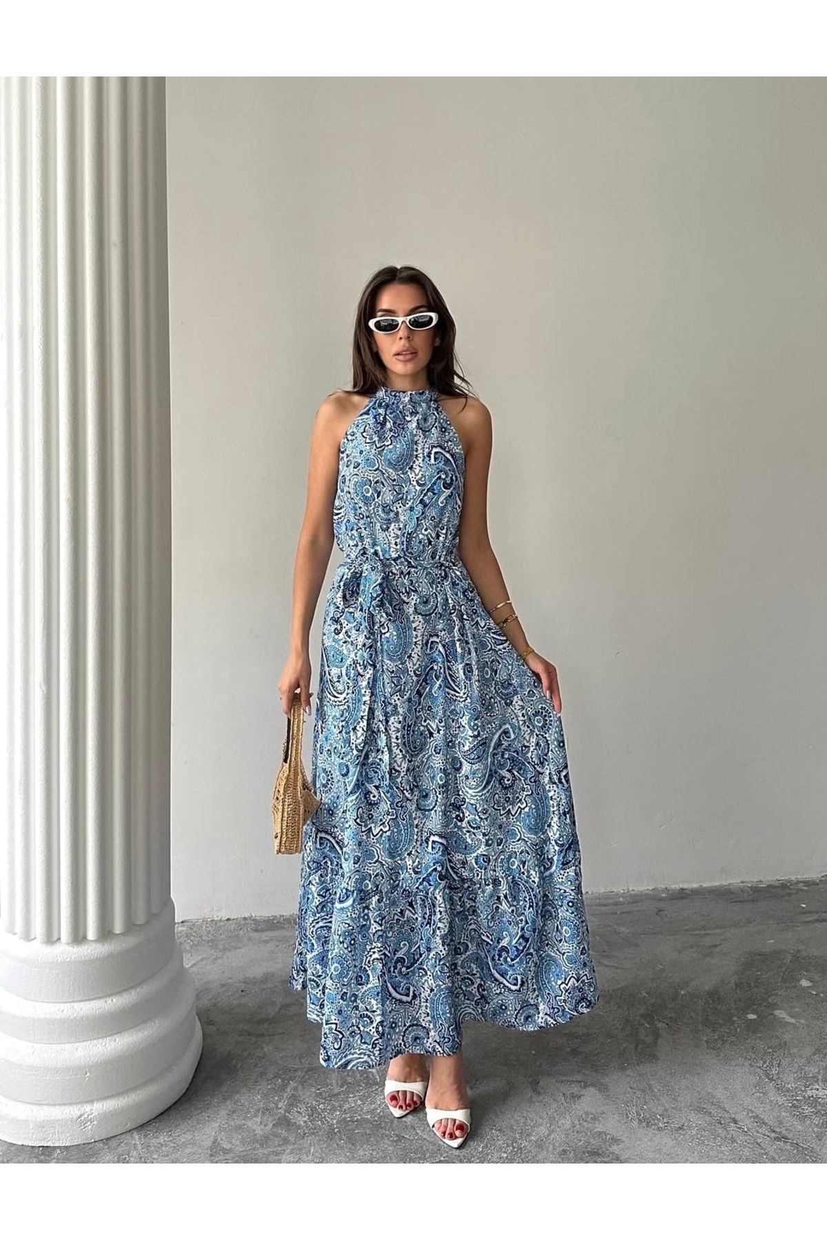 Afiş Butik Mavi Halter Yaka Etnik Desenli Uzun Elbise