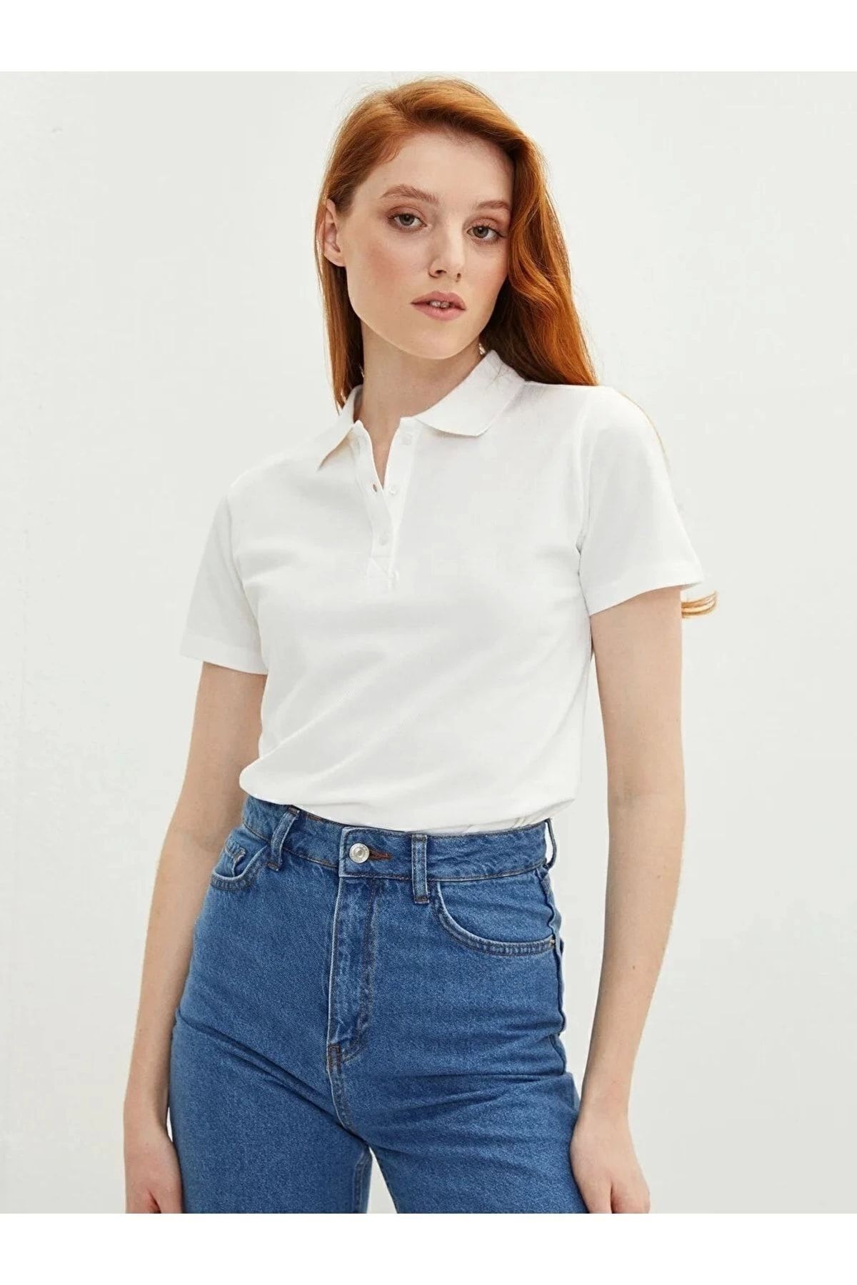 LC Waikiki LCWAIKIKI Polo Yaka Düz Kısa Kollu Pamuklu Kadın Tişört