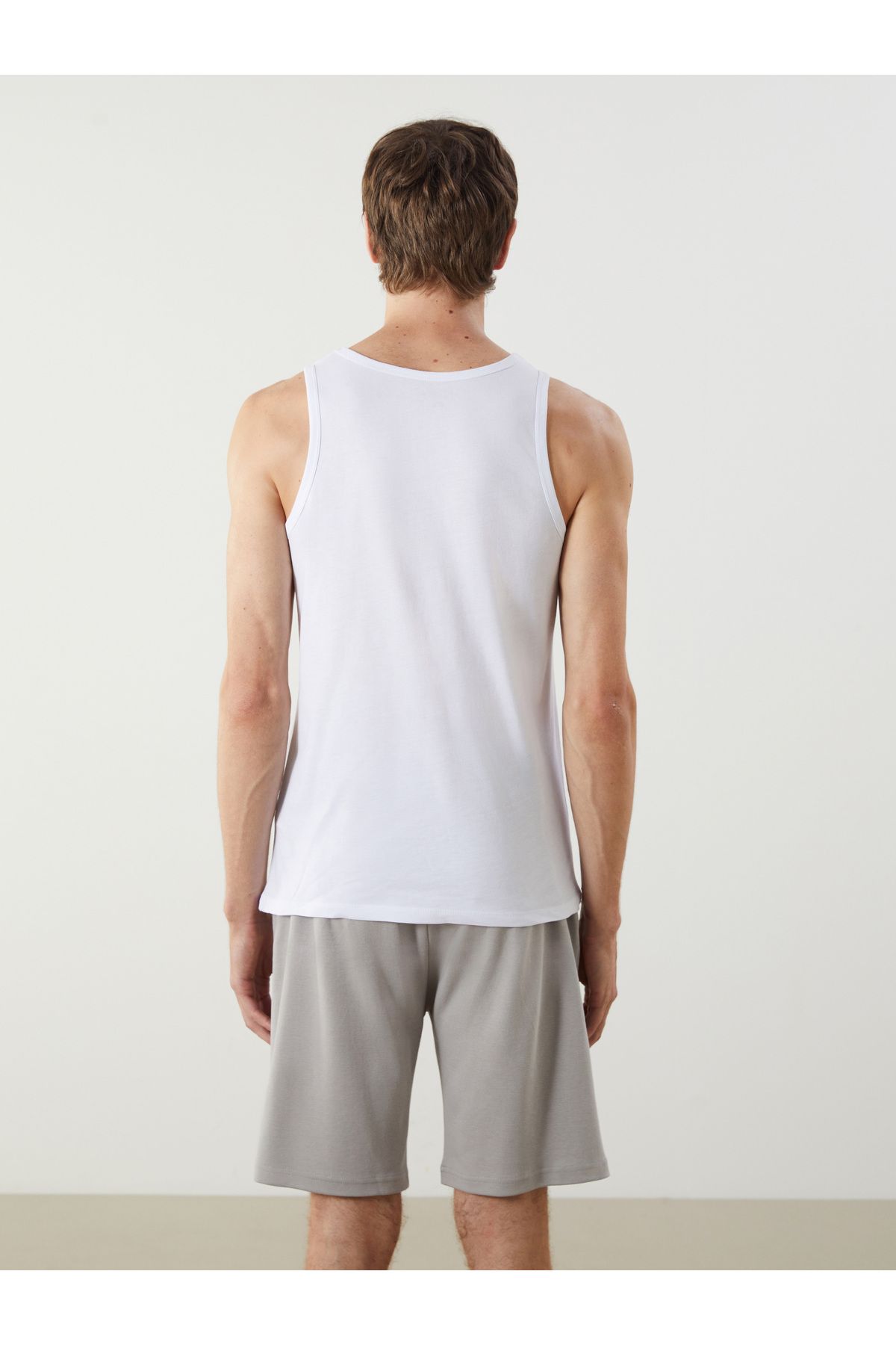 LC Waikiki-Tricou pentru bărbați din bumbac pieptănat cu gât în ​​U, pachet de 3 6