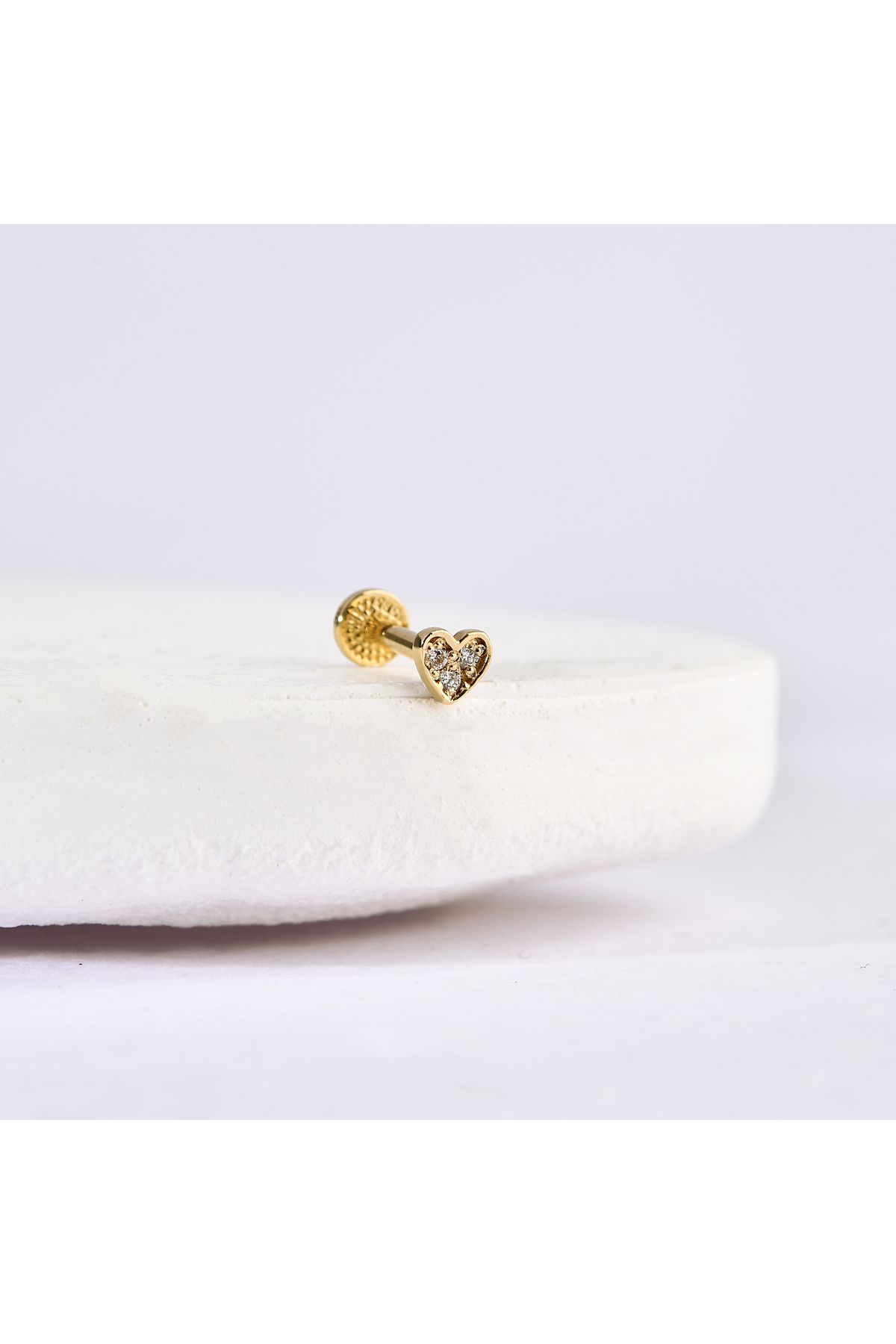 Akar Jewellery 14 Ayar Altın Taşlı Kalp Minimal Tragus Pırlanta Piercing