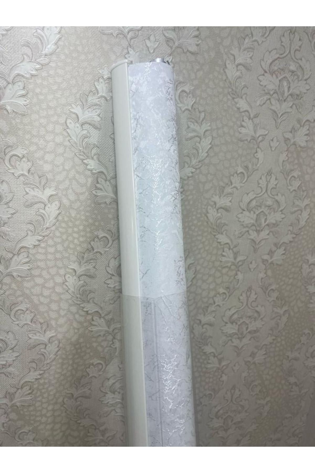 DEC4-Tree roller blinds add a touch of elegance and privacy 2