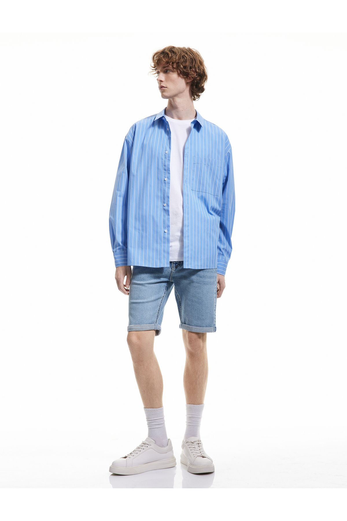 Koton Katlamalı Paça Cepli Bermuda Slim Fit Denim Şort