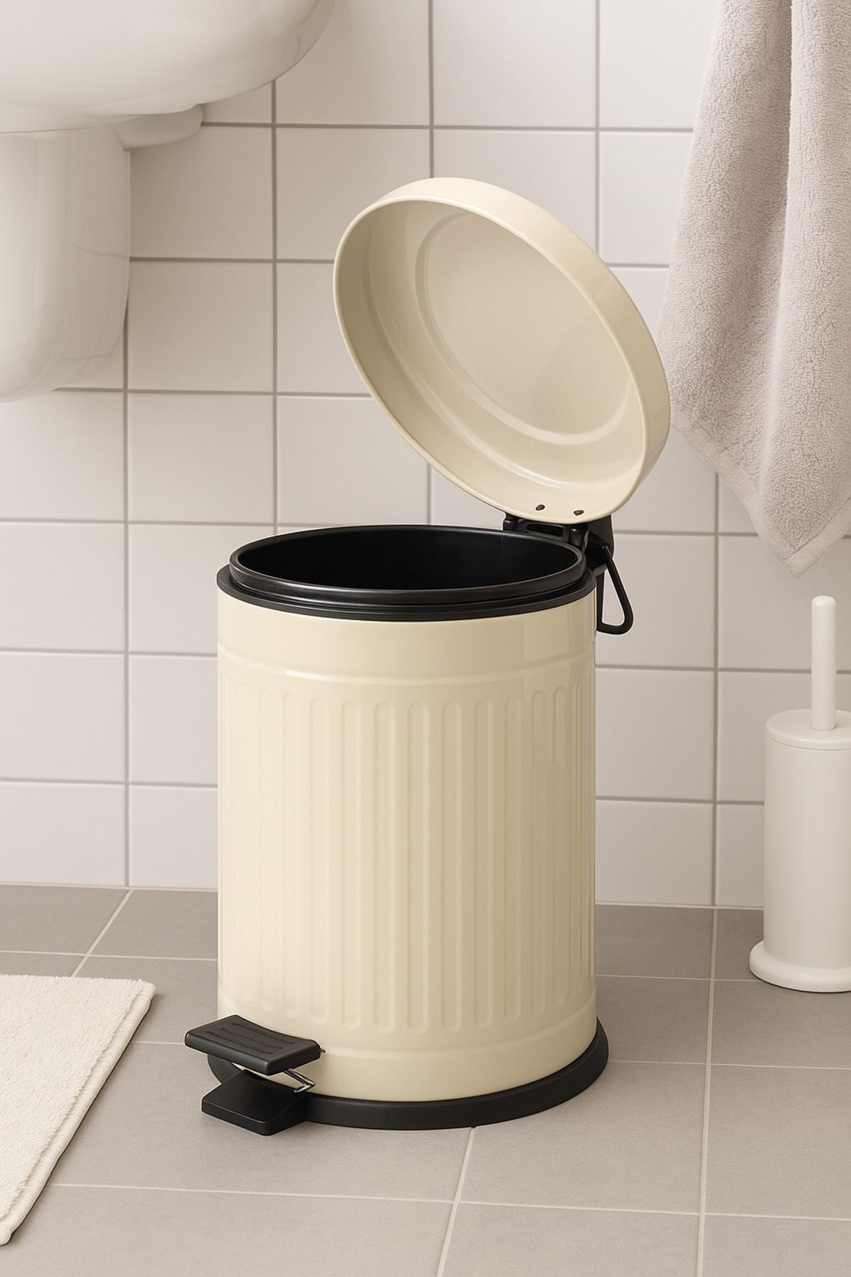 Hanedan HOME 12 Litre Pedallı Vintage Çöp Kovası Krem Renk - Banyo, Ofis ve Mutfak İçin Metal Atık Kutusu