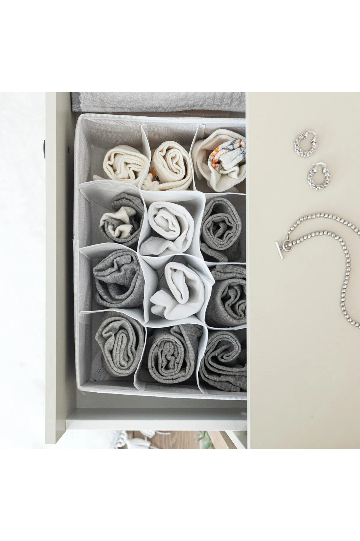 Mikasso 12 Bölmeli Çok Amaçlı Çekmece Düzenleyici Organizer (HAVLU-ÇORAP-İÇ ÇAMAŞIRI VB) 31x25x12 cm Kumaş 3 fotoğrafı 4 (önizleme)