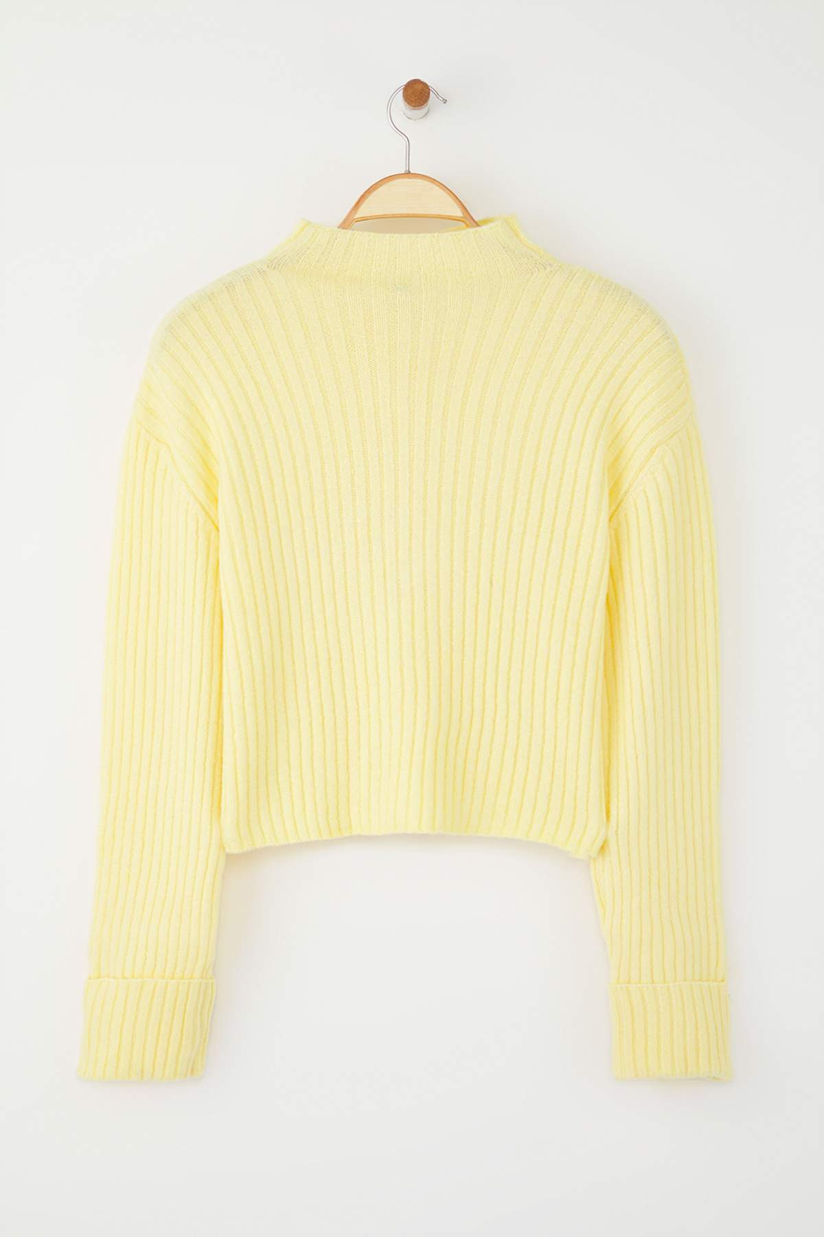 Trendyolmilla  Sarı Crop Yumuşak Dokulu Dik Yaka Triko Hırka TWOAW22HI0174 - Görsel 6