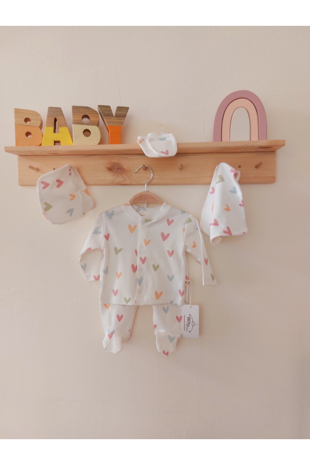 Wity Baby Kız Bebek Yenidoğan %100 Pamuk 5 Li Kalp Desenli Hastane Çıkışı fotoğrafı 3 (önizleme)
