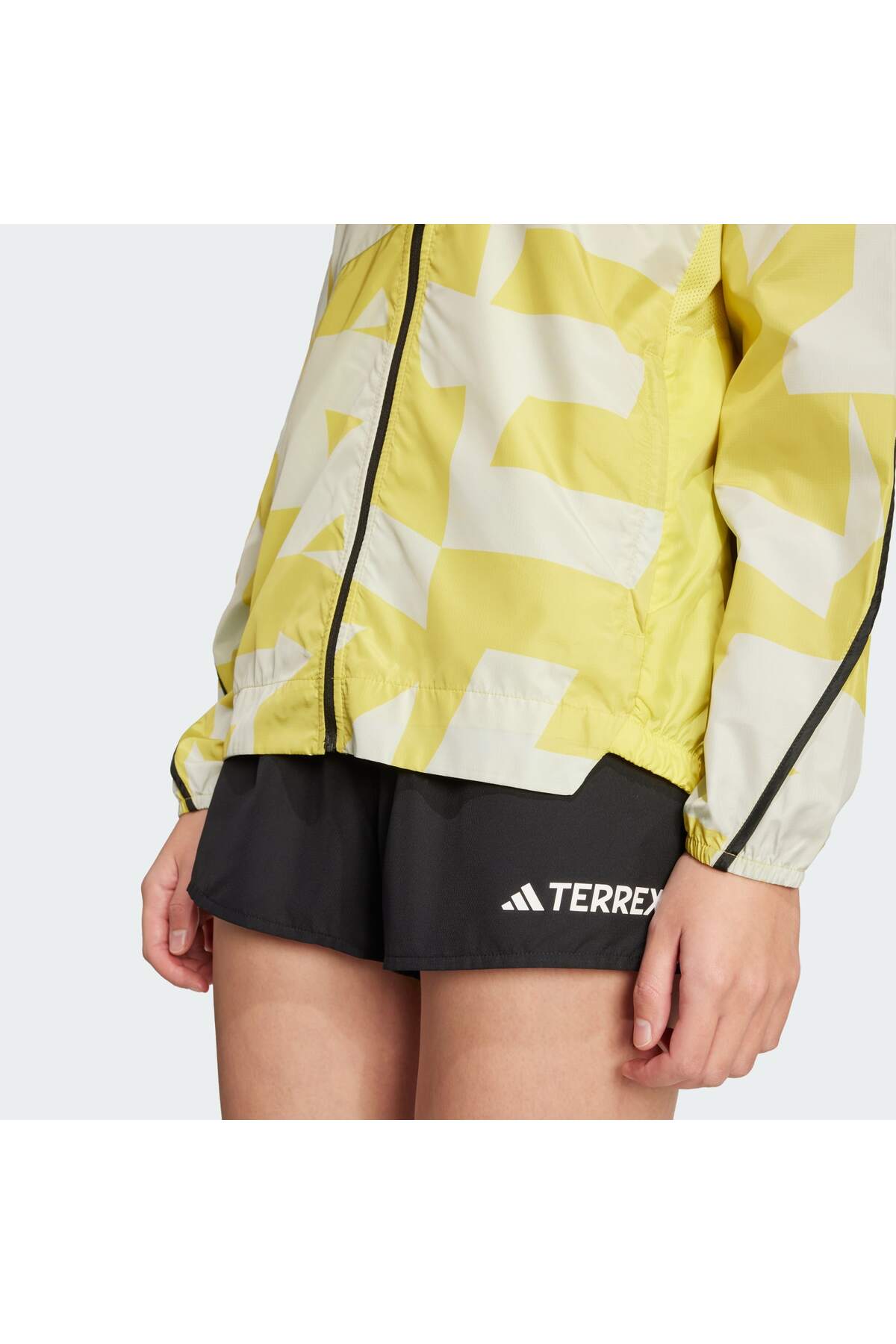 adidas Terrex Multi Printed Wind Jacket görsel 6