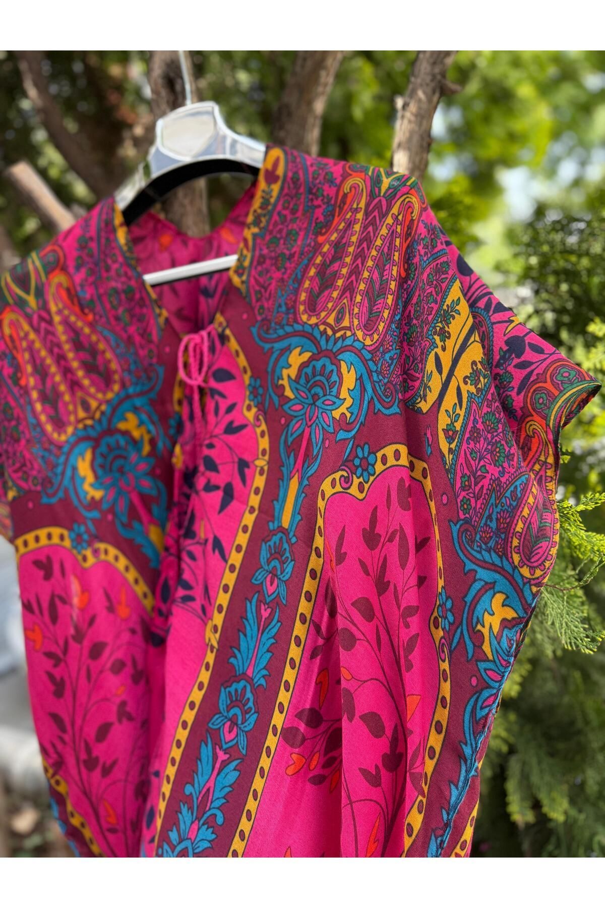 Axesoire-15215-2 Authentic Patterned Fuchsia Pareo 4