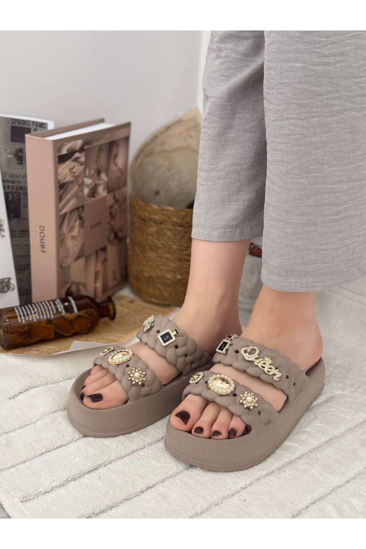 Ayakkabı Durağı-Knitted Pattern Soft Sole Stone Slippers 4