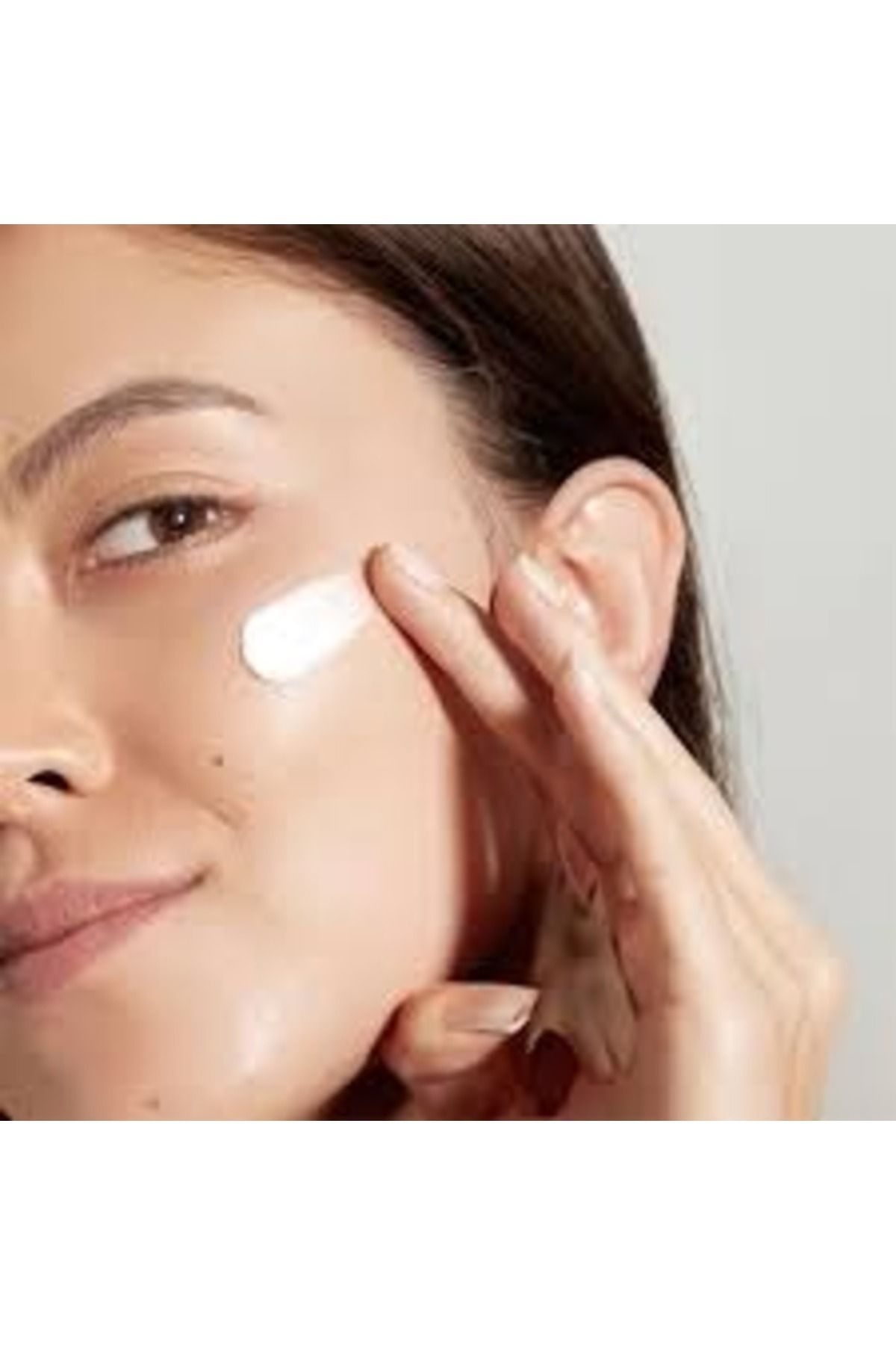 Shiseido-SHISEIDO The Perfect Protector SPF50+ PA++++ – Advanced UV Defense with SynchroShield Technology 2