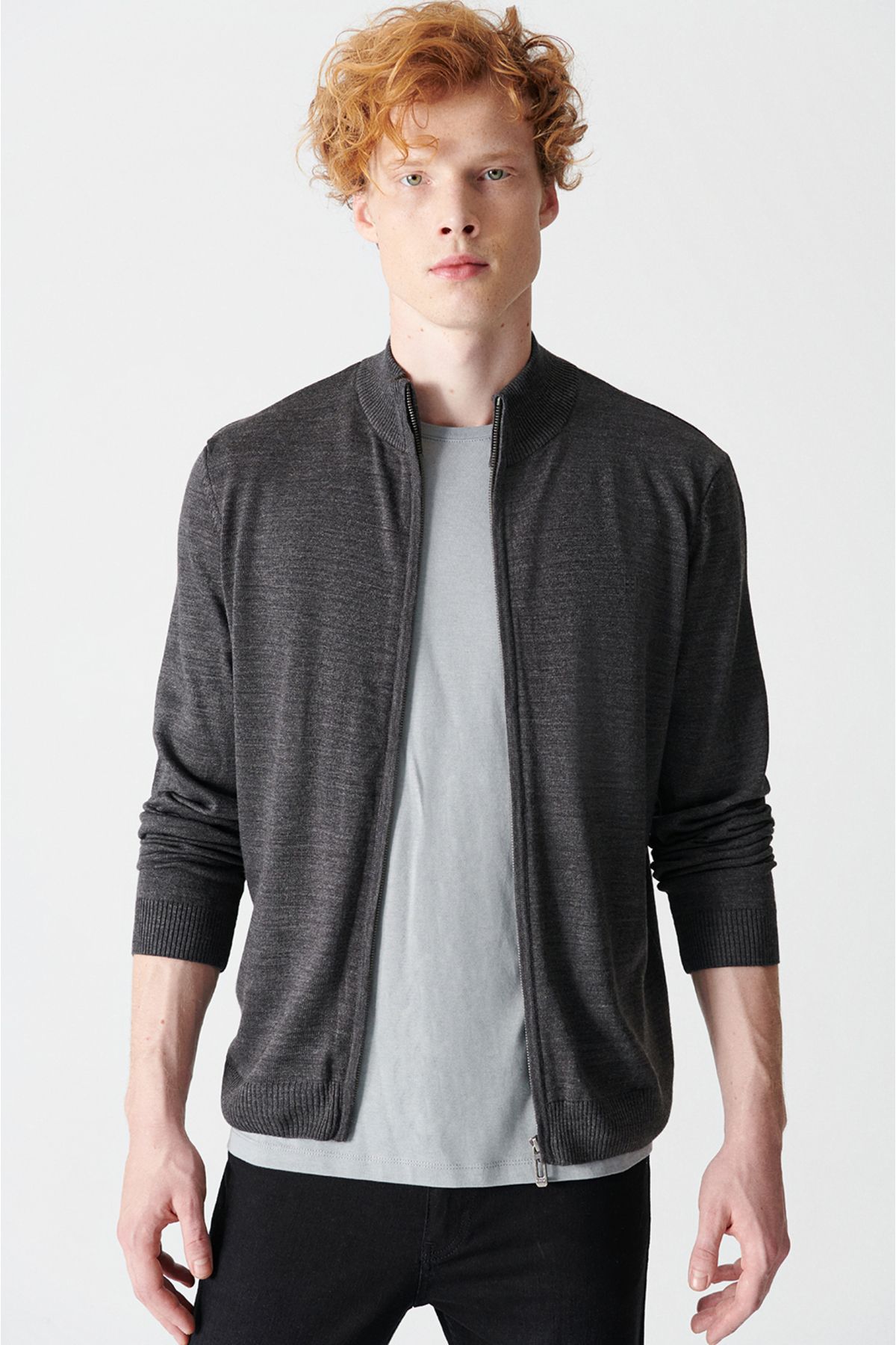 Avva-Pánský antracitový stojáček se zipem Basic Cardigan E 005004 3