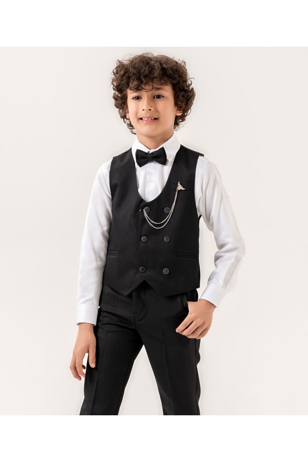 Atlas Kids Erkek Çocuk Smokin Takım Elbise – Pantolonlu Yelekli Papyonlu Gömlekli Zincirli 5’li Set fotoğrafı 7 (önizleme)