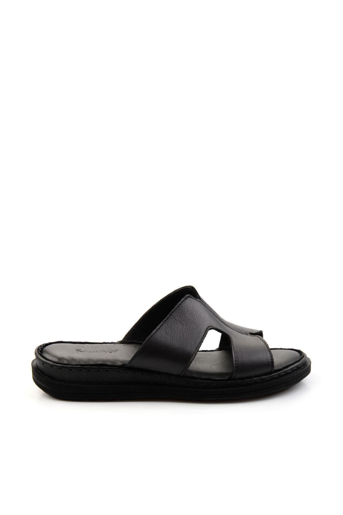 Bambi Siyah Leather Kadın Terlik K04907031403