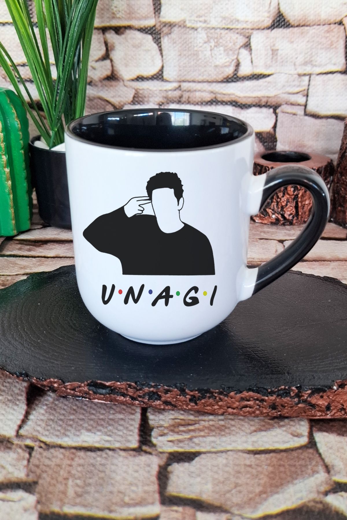 qoeuyl boutique Unagi Ross Friends Baskılı İçi ve Kulpu Siyah Renkli Premium Kupa Bardak