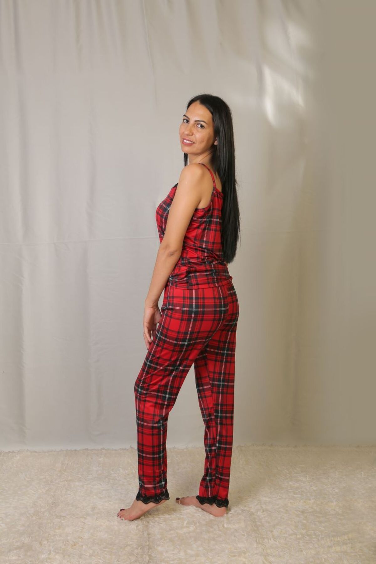 emsal özgür tekstil Kadın İp Askılı Dantel Detaylı Ekose Desenli Pijama Takımı
