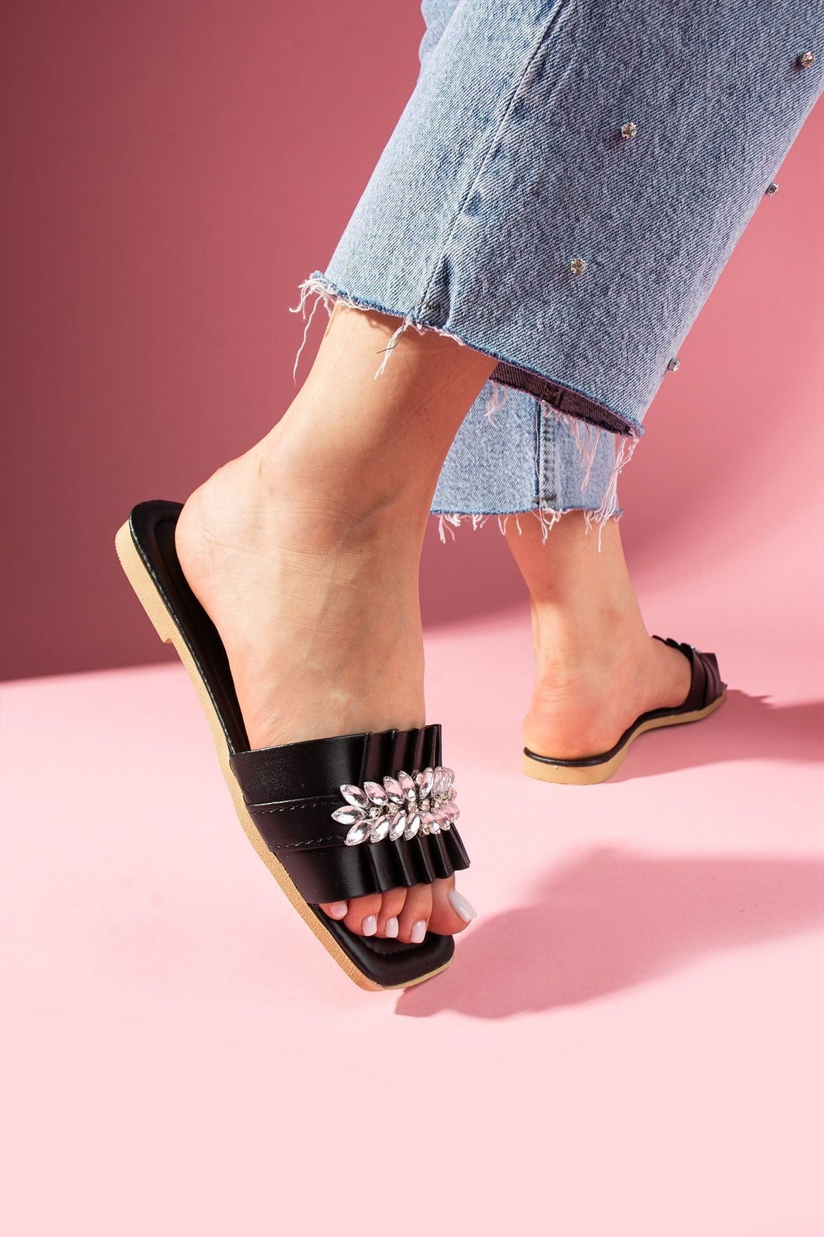 FUGA MODA-Thor Black Folded Leaf Stone Detailed Slippers 4