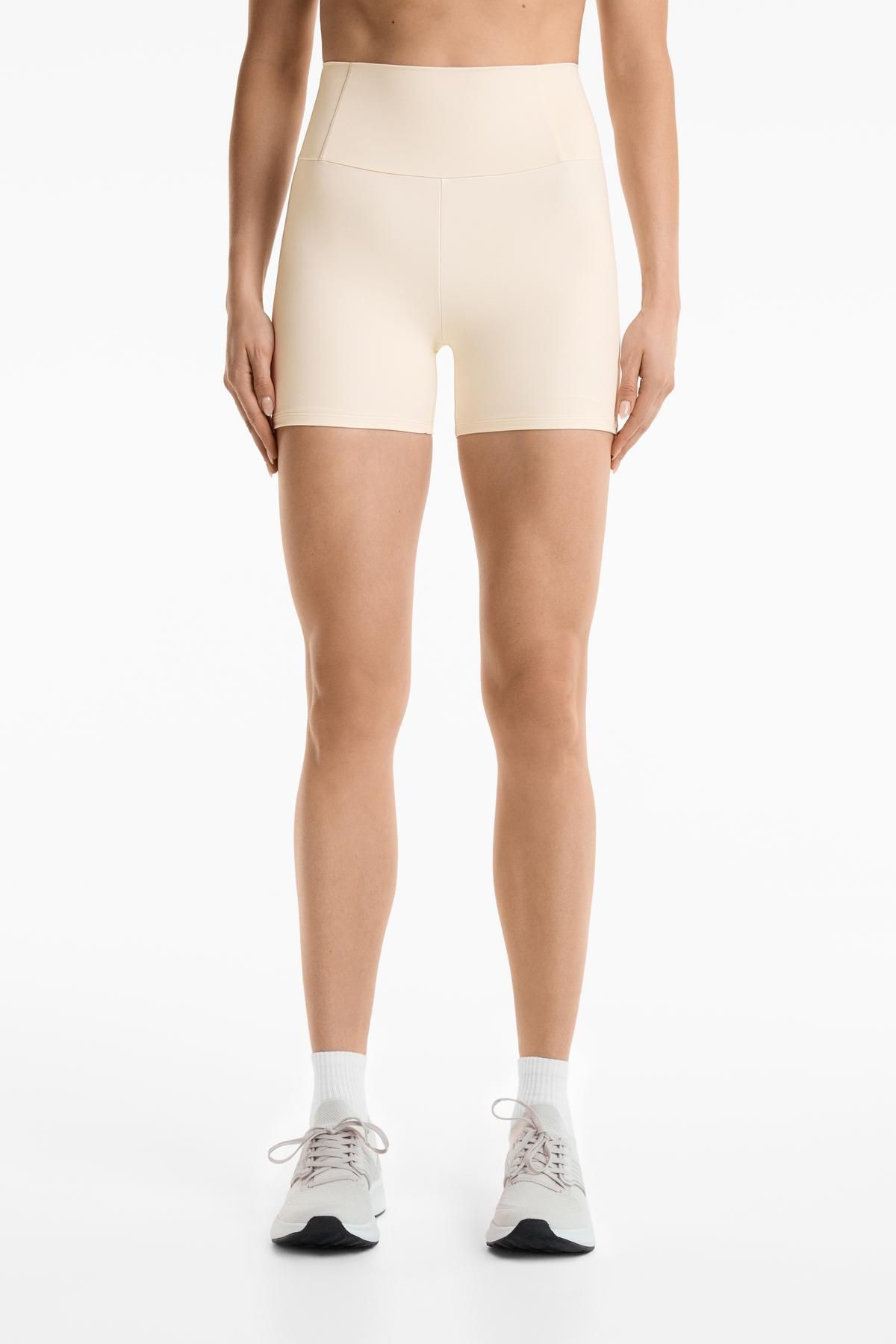 Oysho 10 cm Compressive high rise hot pants