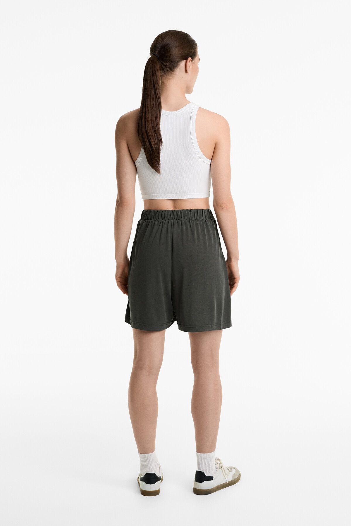 Oysho-Pleated floaty Bermuda shorts with modal 5