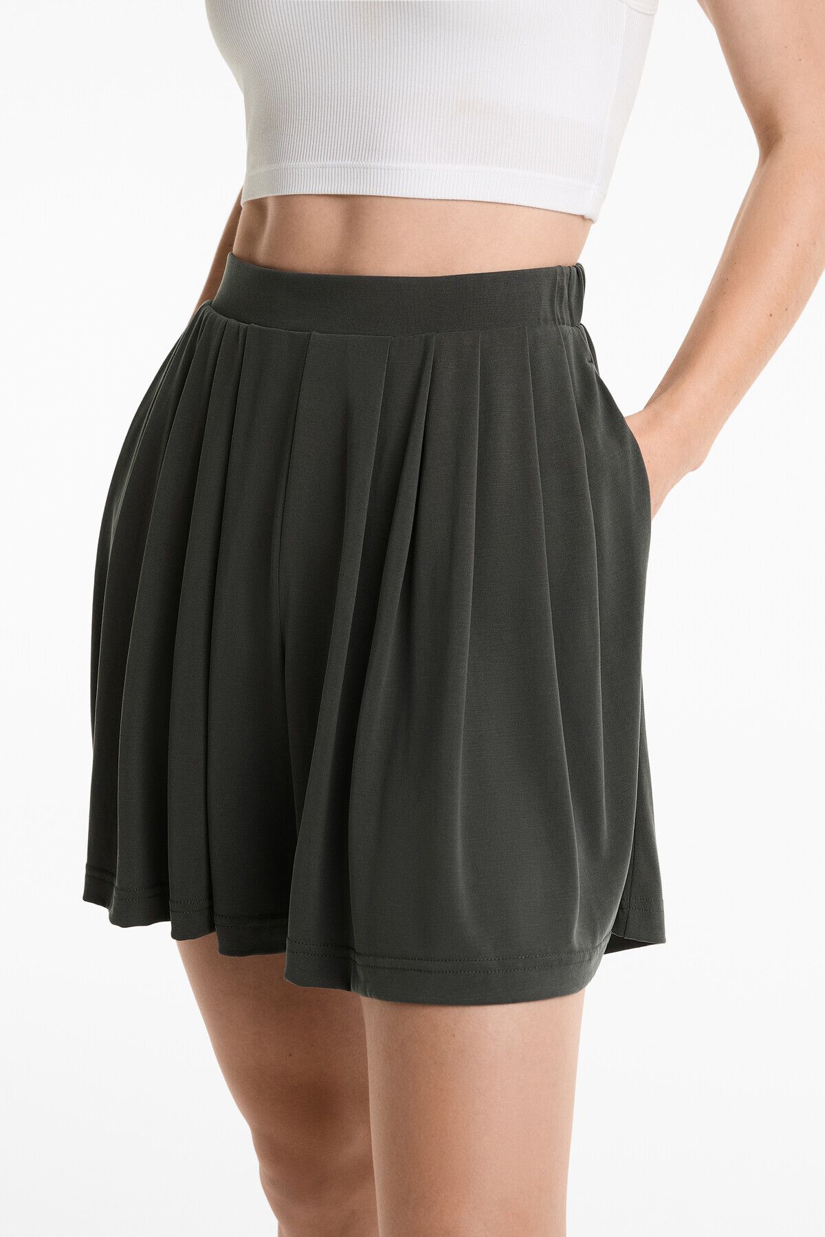 Oysho-Pleated floaty Bermuda shorts with modal 3