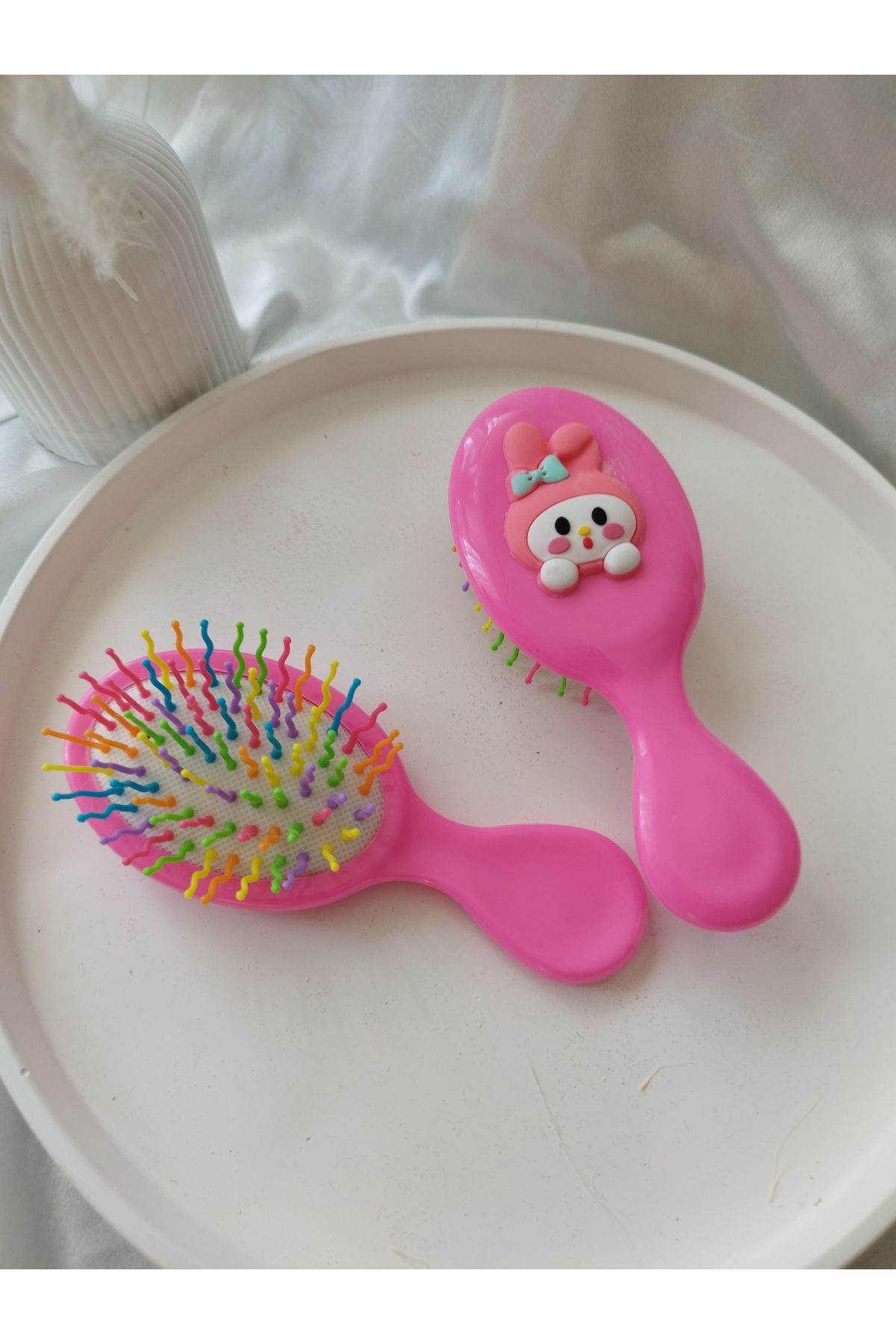 LADYBİRDAKSESUAR Karakterli renkli Çocuk tarağı oval kuurommi sanrio