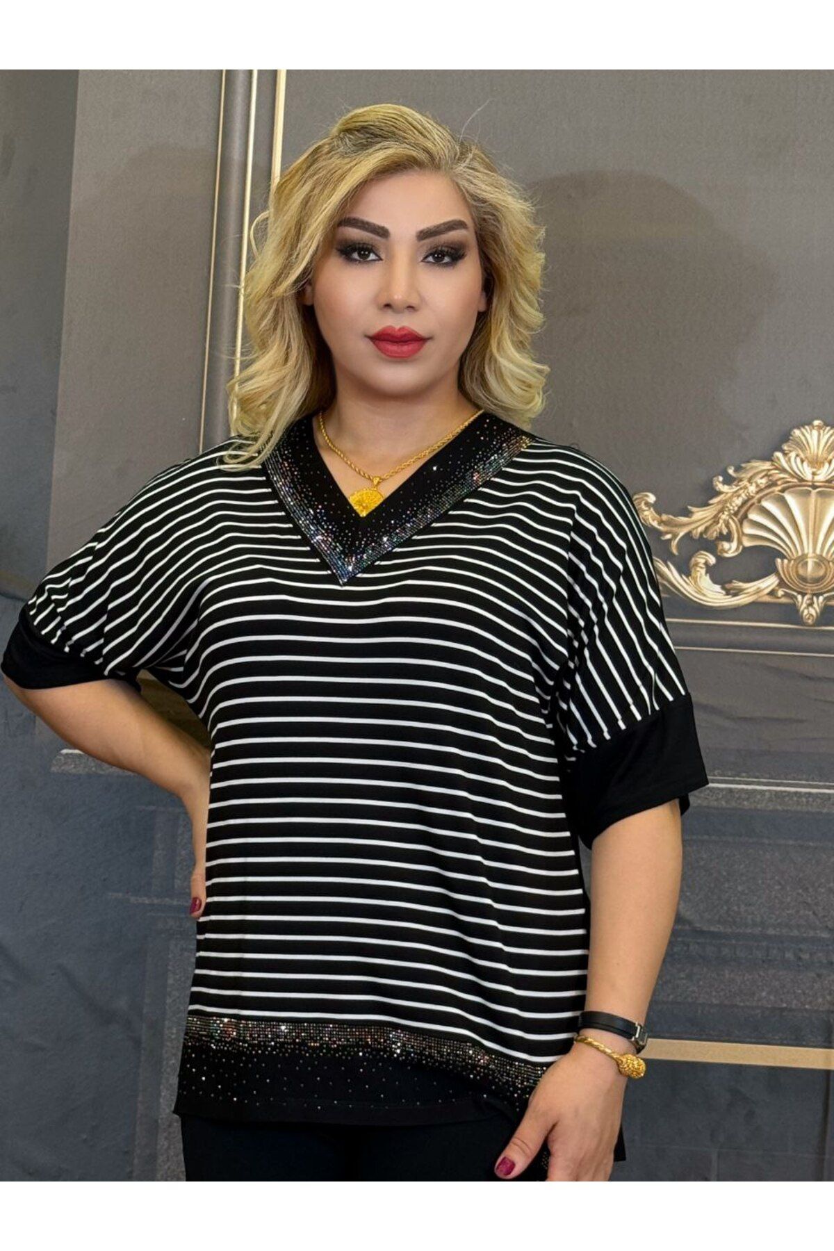 Yeşilmoda Bluz,Kısa kollu,Yüksek kaliteli.Çizgili,Tişört,Siyah,Baskı taşı,v yaka,penye,Bir iplik,yazlik