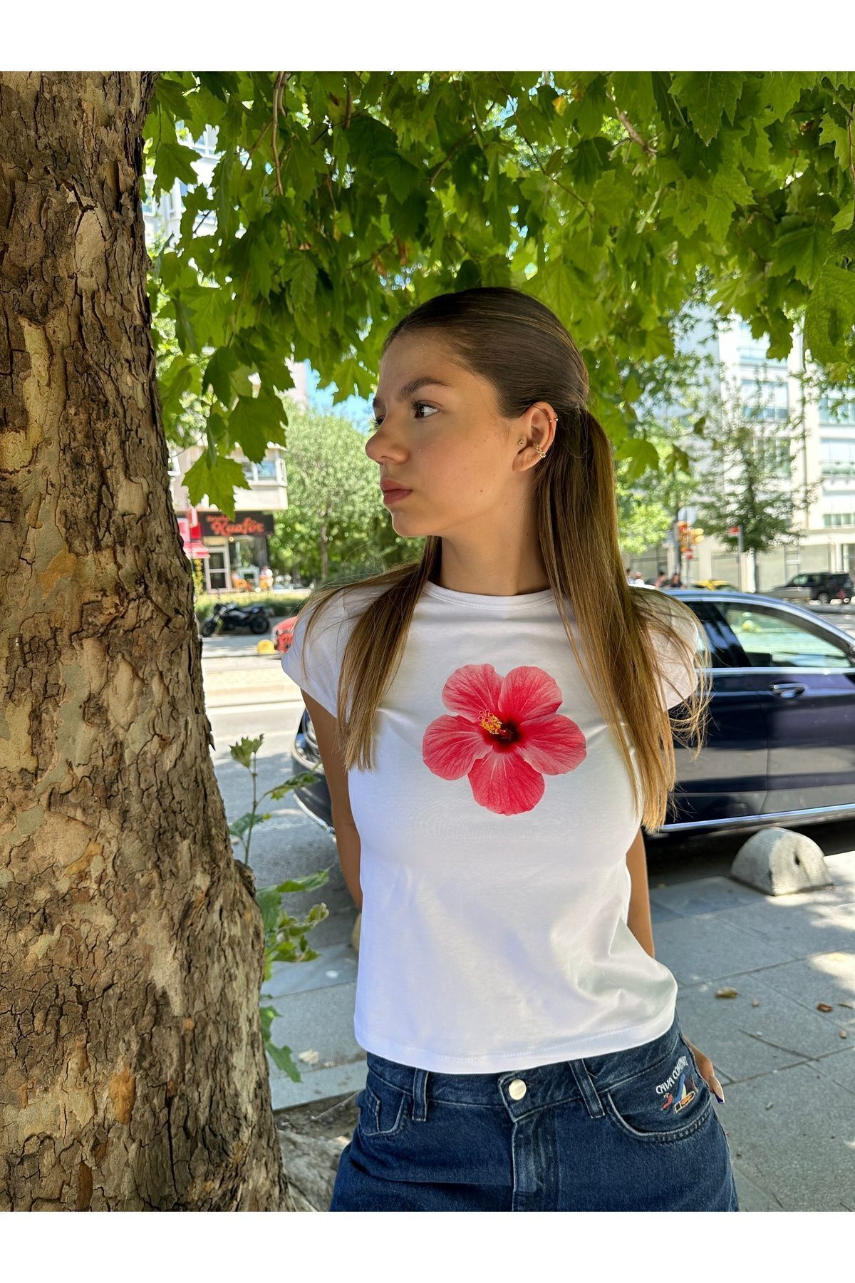 LAYORA PEMBE ÇİÇEK DESENLİ CROP TSHIRT PAMUKLU PENYE
