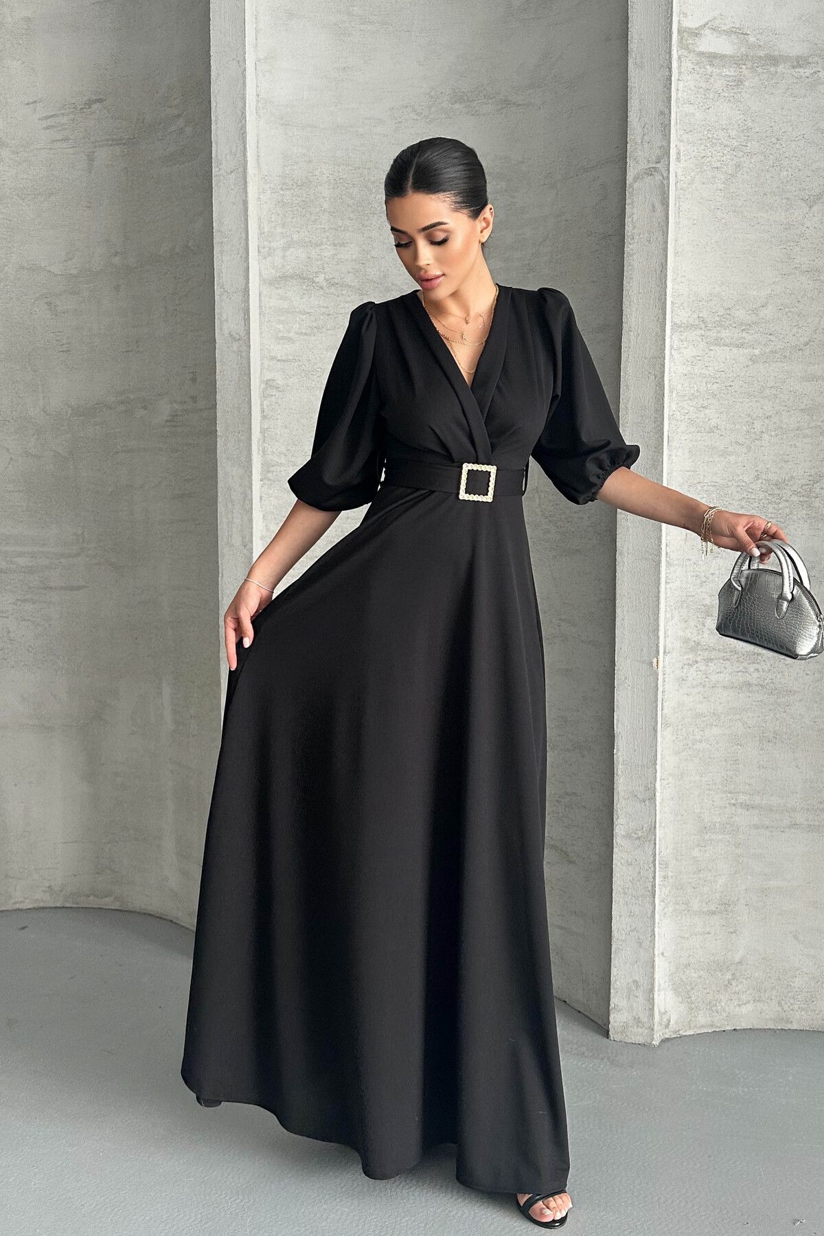WOMAN VISION Kadın Siyah Krep Kumaş Taşlı Kemer Detaylı V Yaka Balon Kollu Maxi Elbise 77124