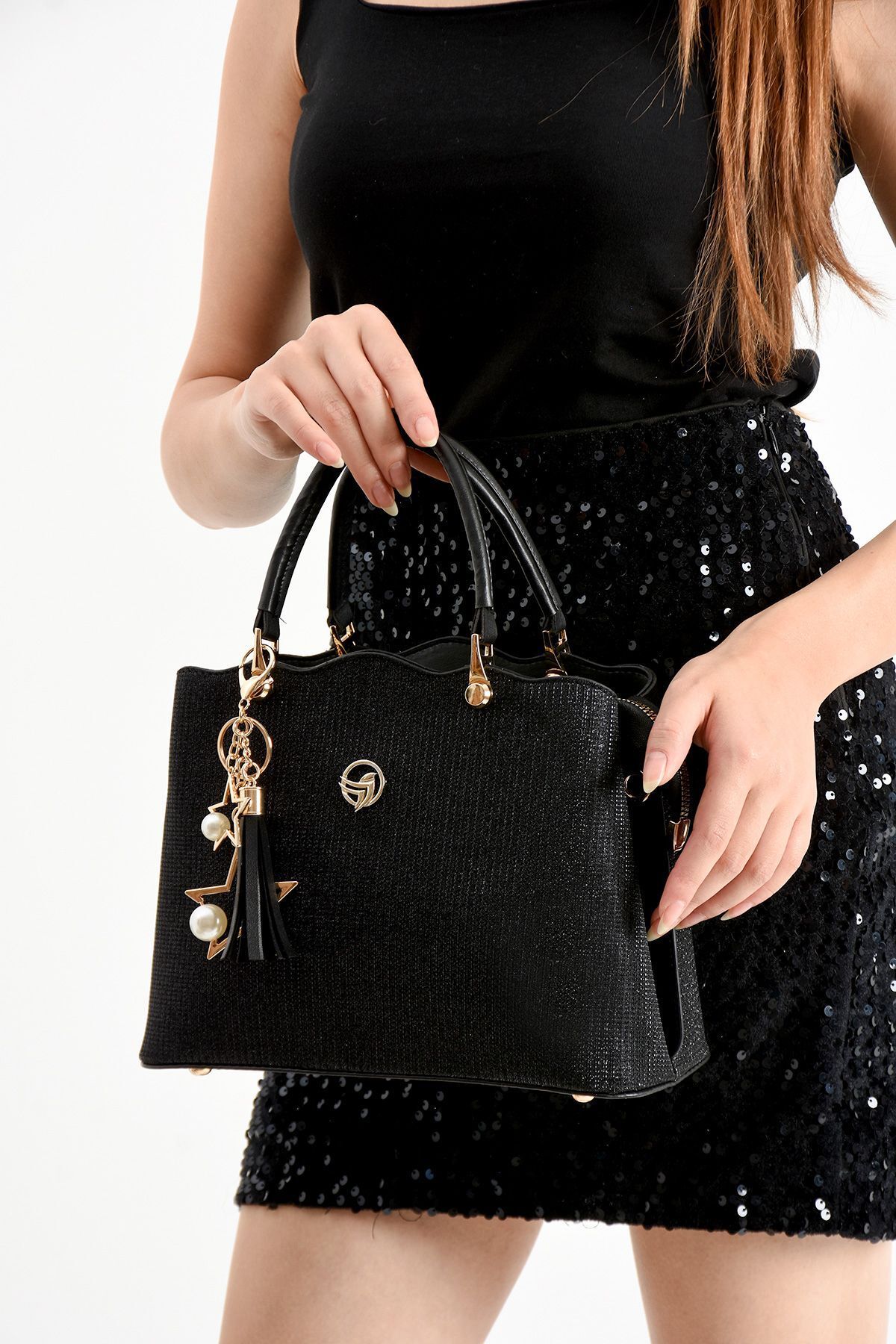 STYLE BAGS Stylebags Püskül Kadın Omuz Ve Çarpraz Çantası 17x24 ebatında