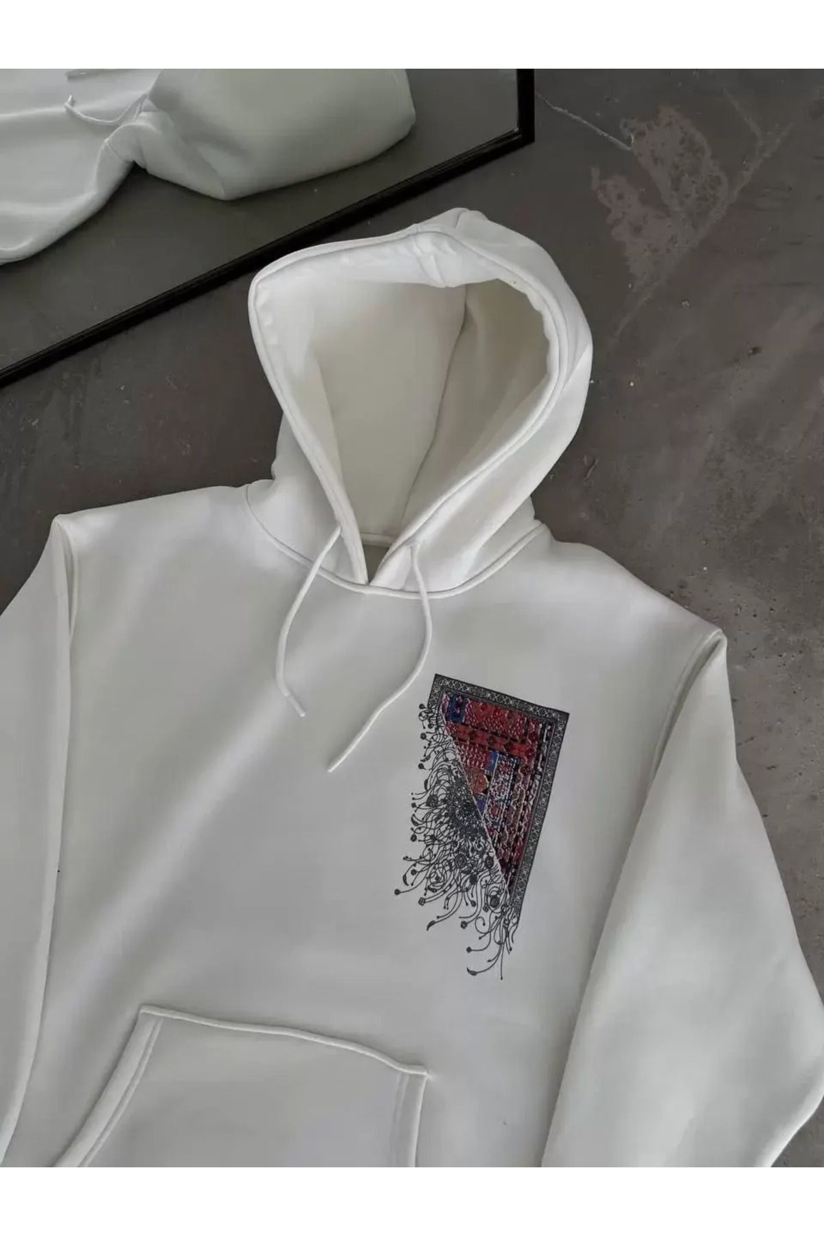 Byozze Uzun Kol Kapüşonlu Ön Ve Arka Baskılı SweatShirt - Beyaz