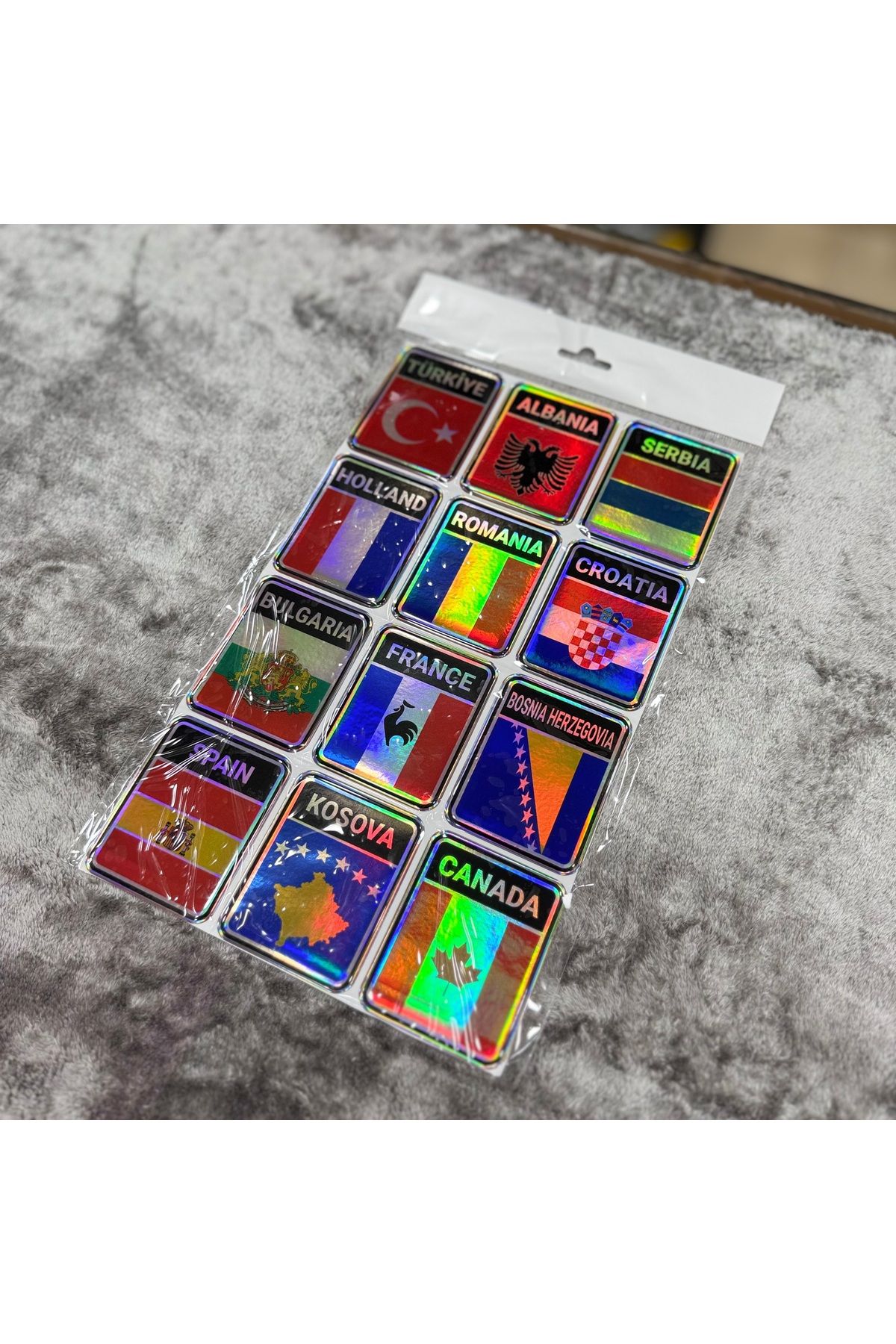 Korkmaz Oto Market & Aksesuar Etiketçilere 12’li Ülke Bayrak Hologram Damla Sticker