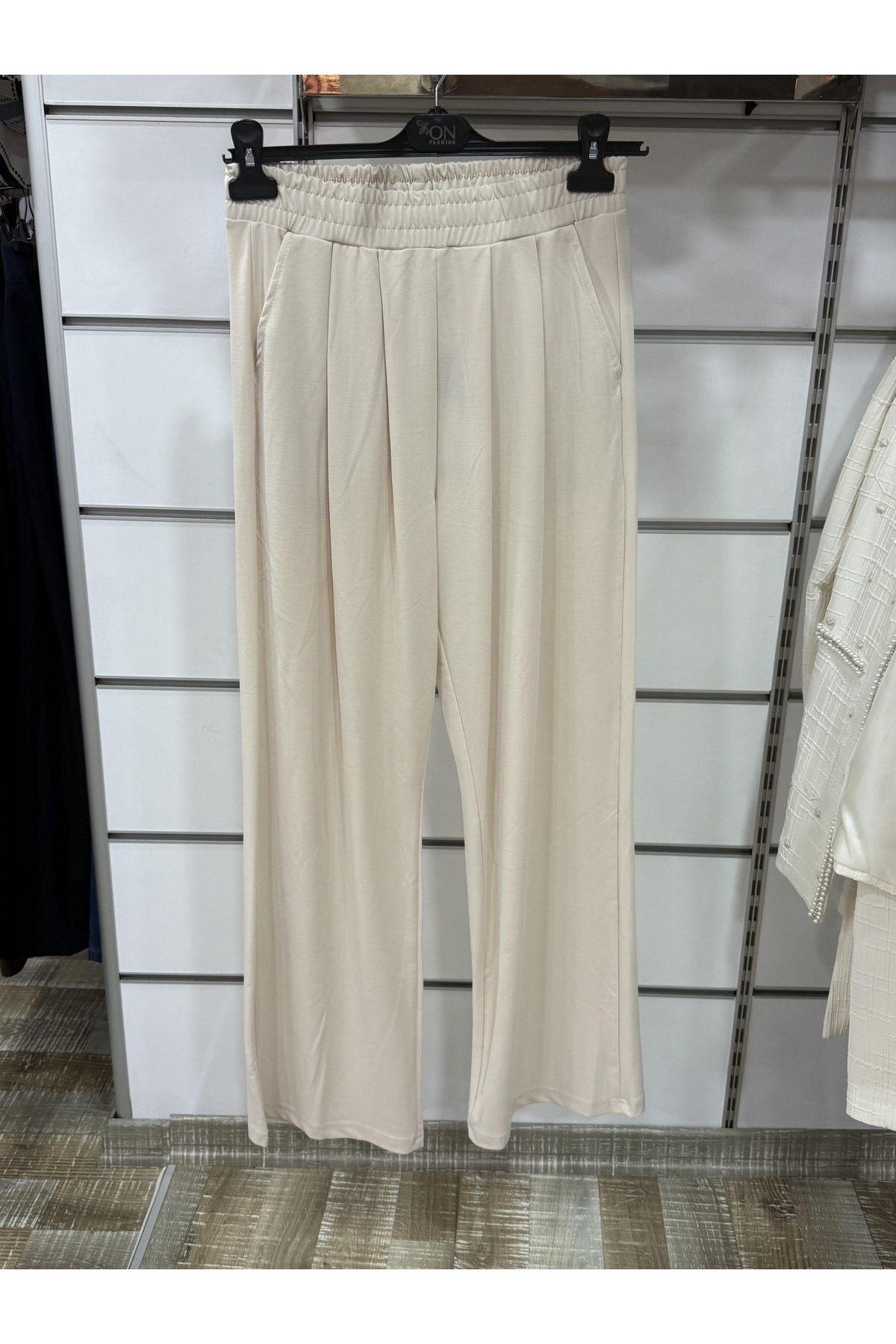 On Fashion Beli Lastikli Pileli Eşofman Altı 56463