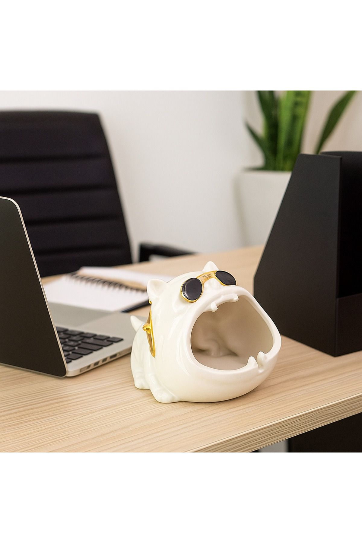 3D HOME Dekoratif Buldog Köpek Figürü Kül Tablası