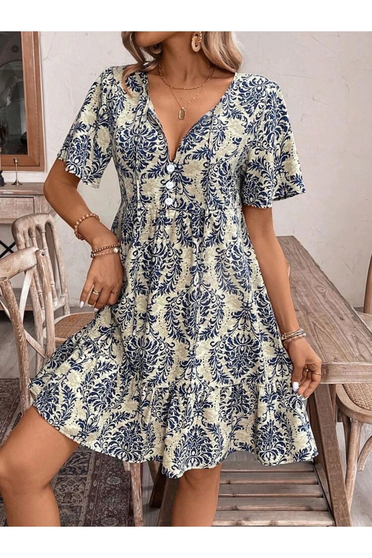 ZORM Yakadan Bağcıklı Desenli Fırfırlı Elbise