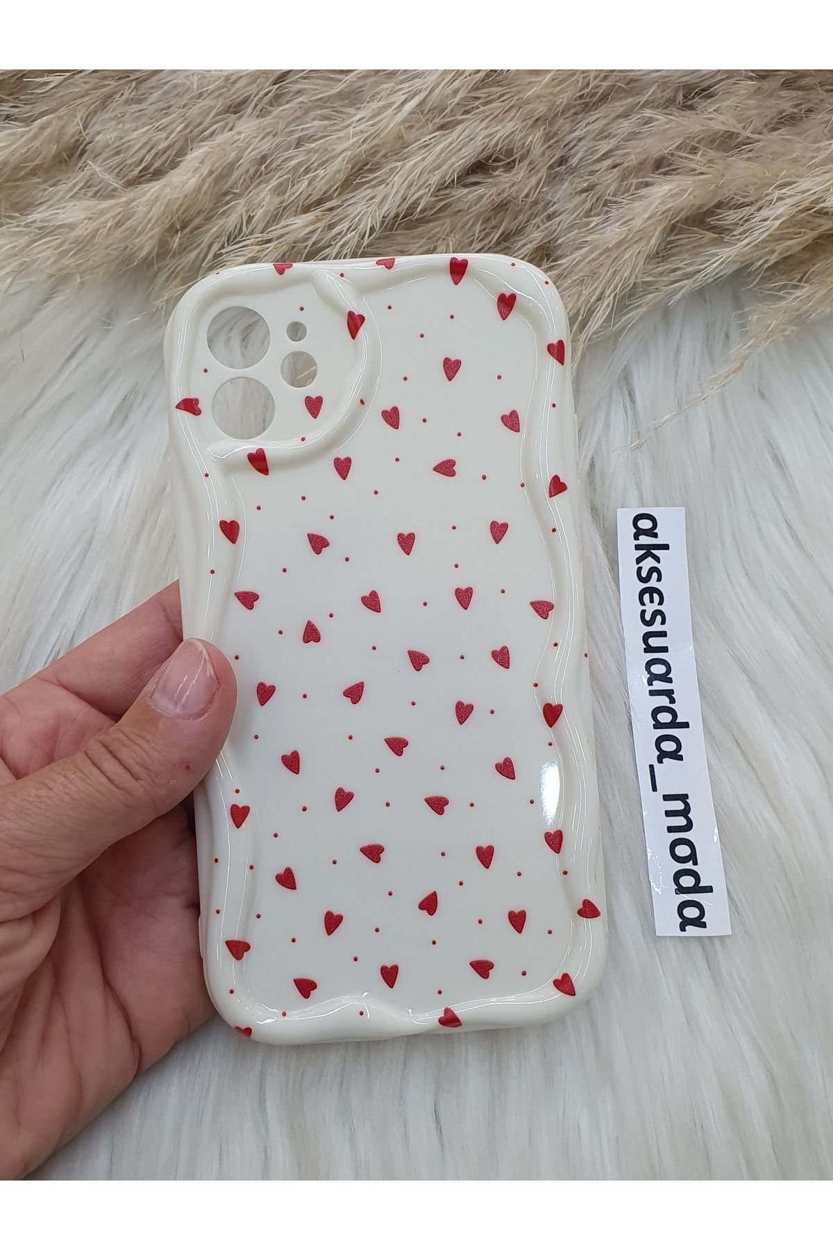 ZB Aksesuarda Moda iPhone 11 UYUMLU KIRMIZI KALPLER BASKILI DESENLİ KILIF
