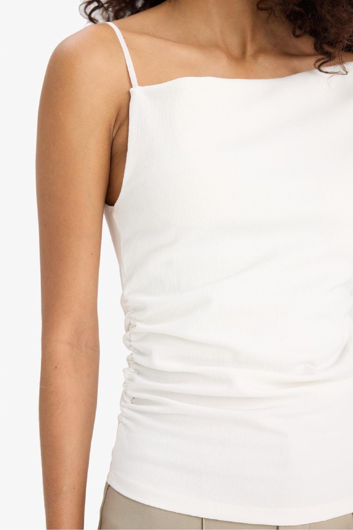 DeFacto-Asymmetrical Basic Plain One Shoulder Crepe Blouse F6274Ax25Sm 6
